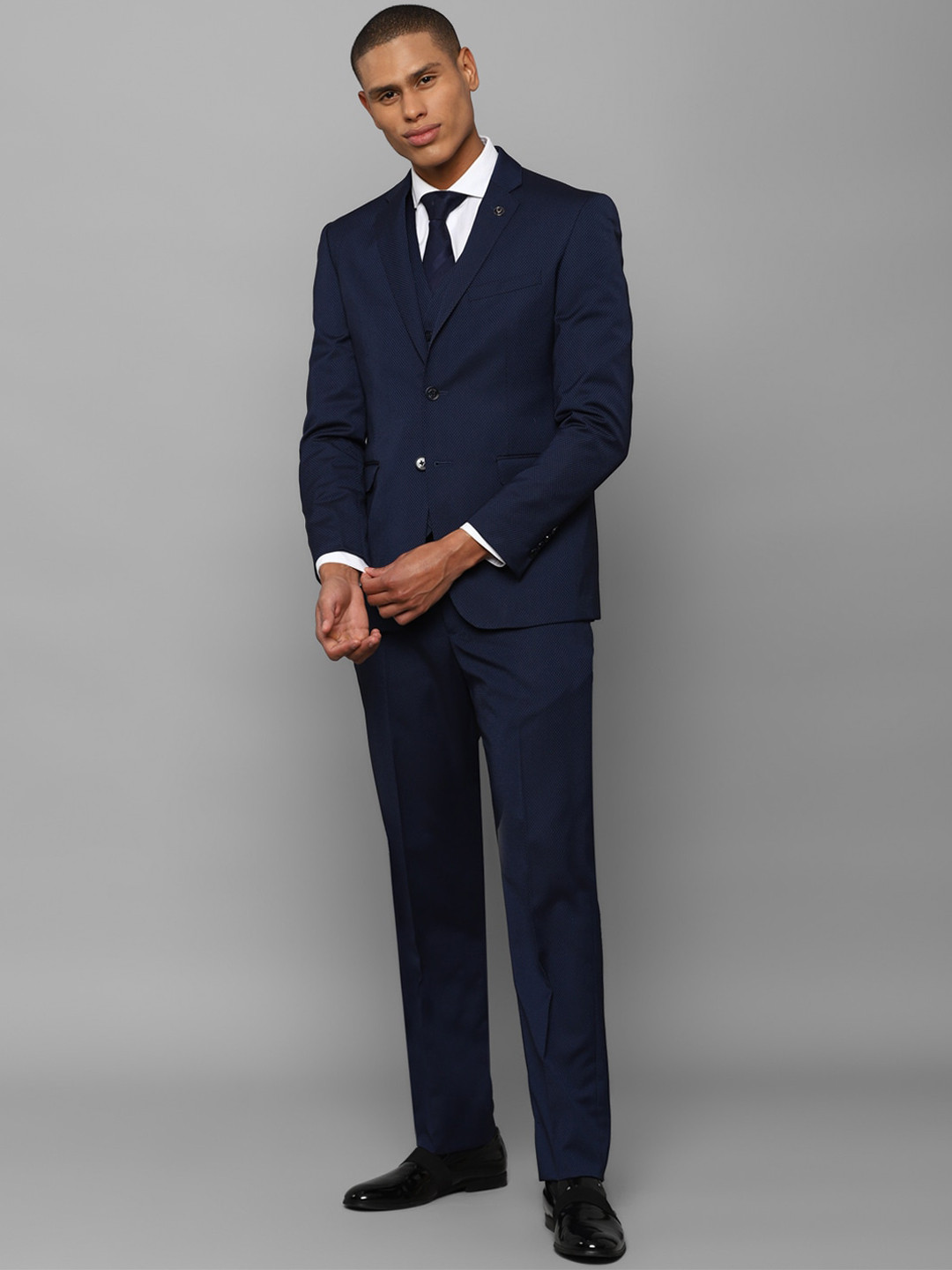 

Allen Solly Men Navy Blue Self-Design Slim-Fit Single-Breasted Three-Piece Formal Suit