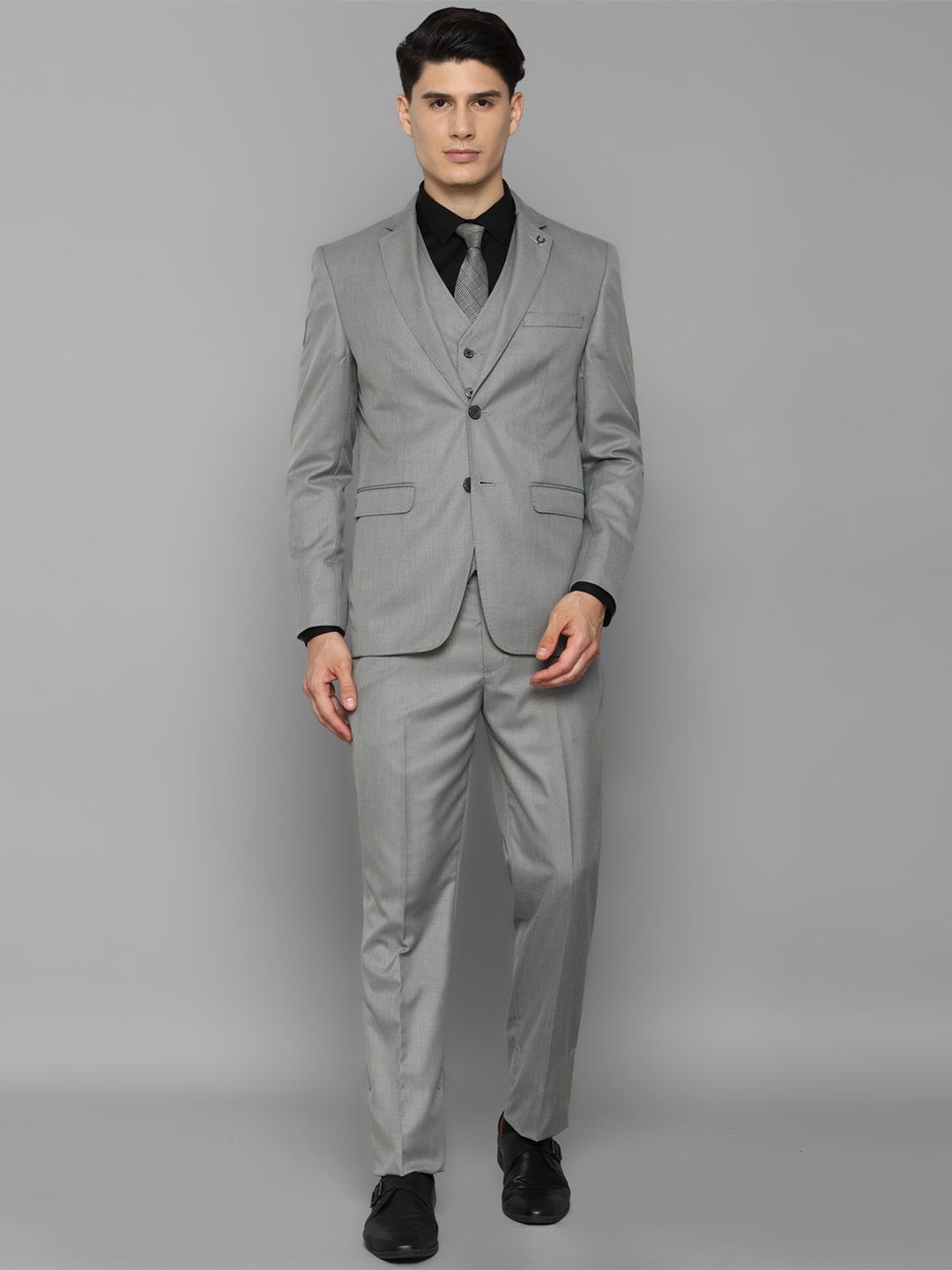 

Allen Solly Men Grey Solid Slim-Fit Single-Breasted Three Piece Suit