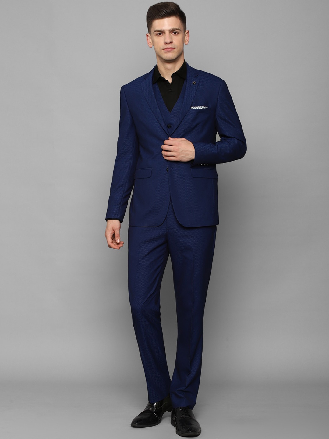 

Allen Solly Men Blue Self Design Three Piece Suit