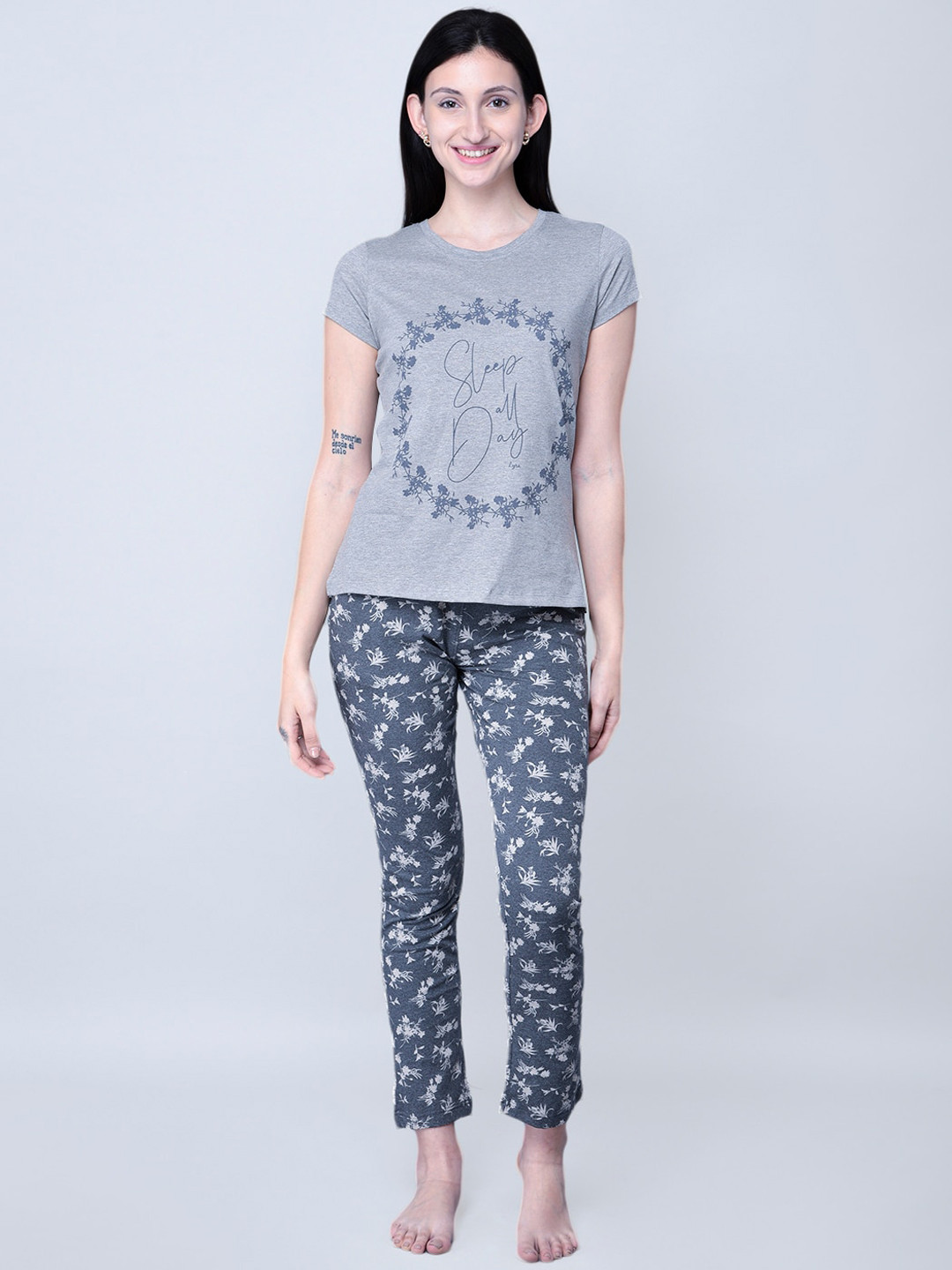 

LYRA Women Grey & White Printed Pure Cotton Night suit