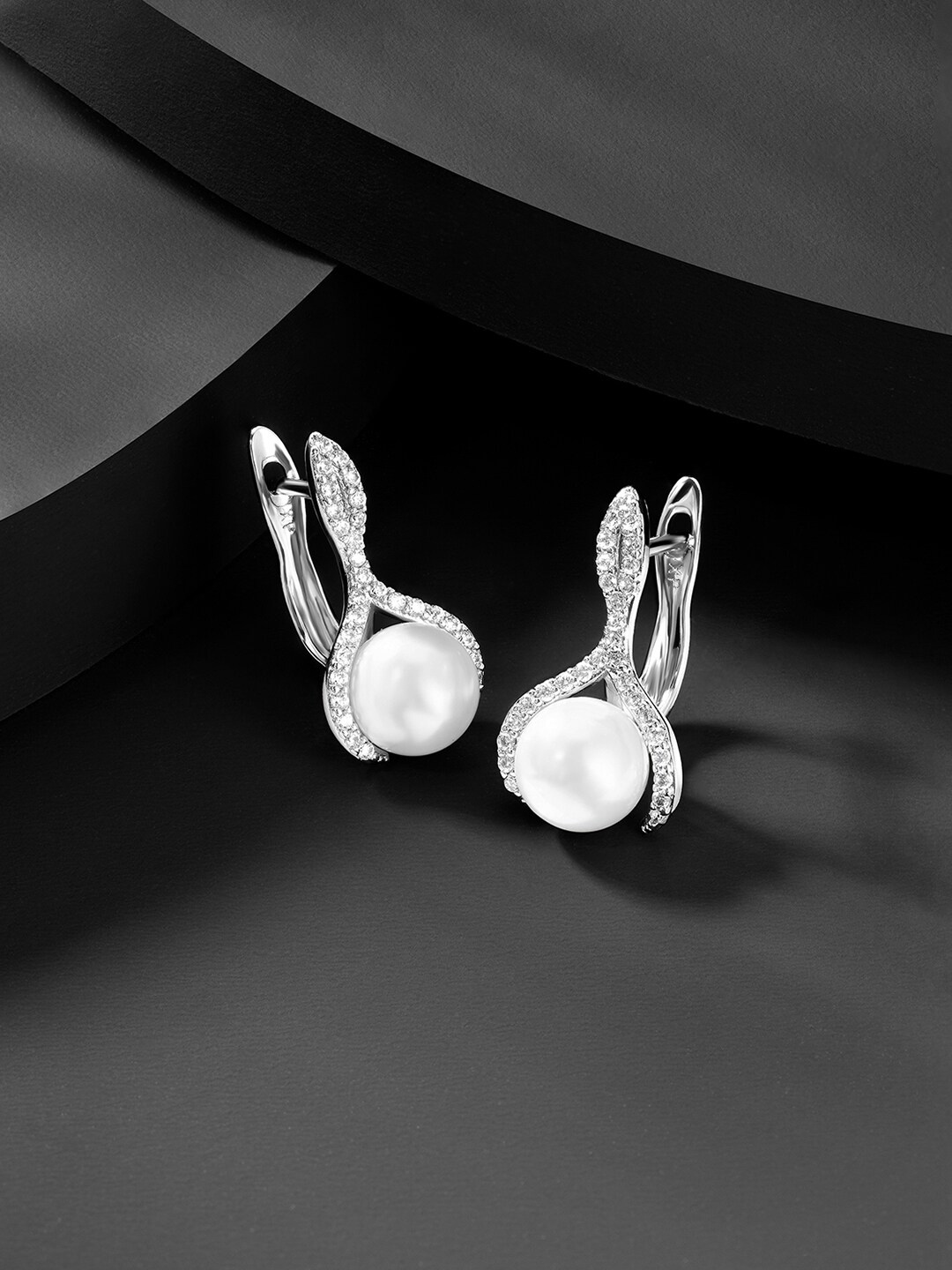 

Peora Silver-Toned & White Contemporary Drop Earrings