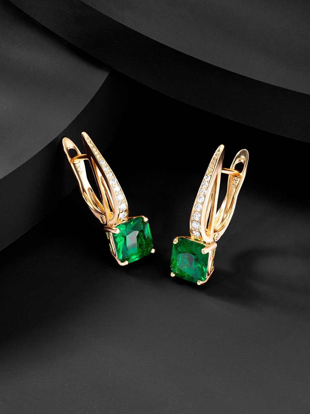 

Peora Gold-Toned & White Gold Plated Contemporary Drop Earrings