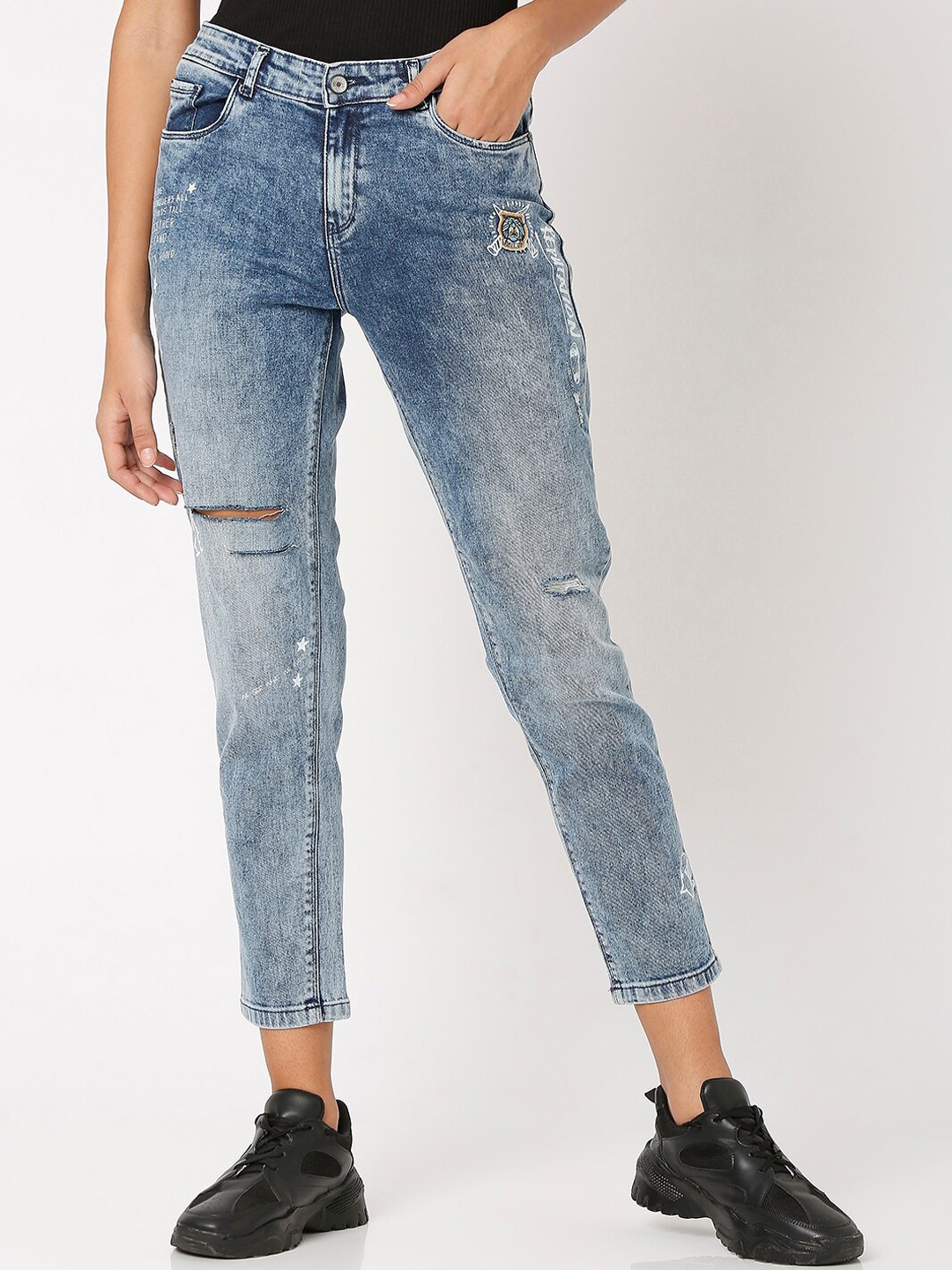 

SPYKAR Women Blue Straight Fit Mildly Distressed Heavy Fade Jeans