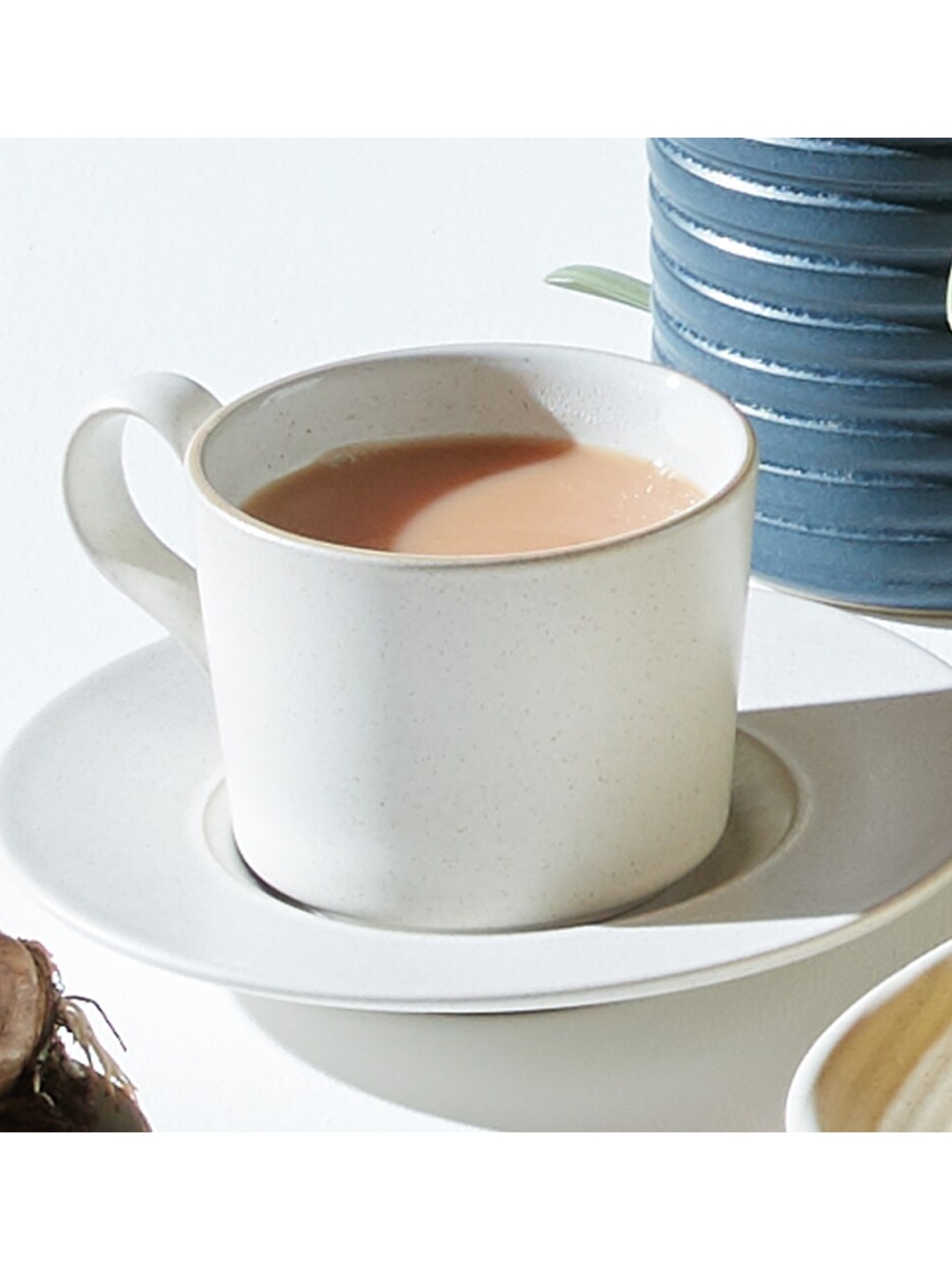 

Denby Cream-Coloured & Gold Dishwasher Safe Stoneware Matte Cup 220 ml