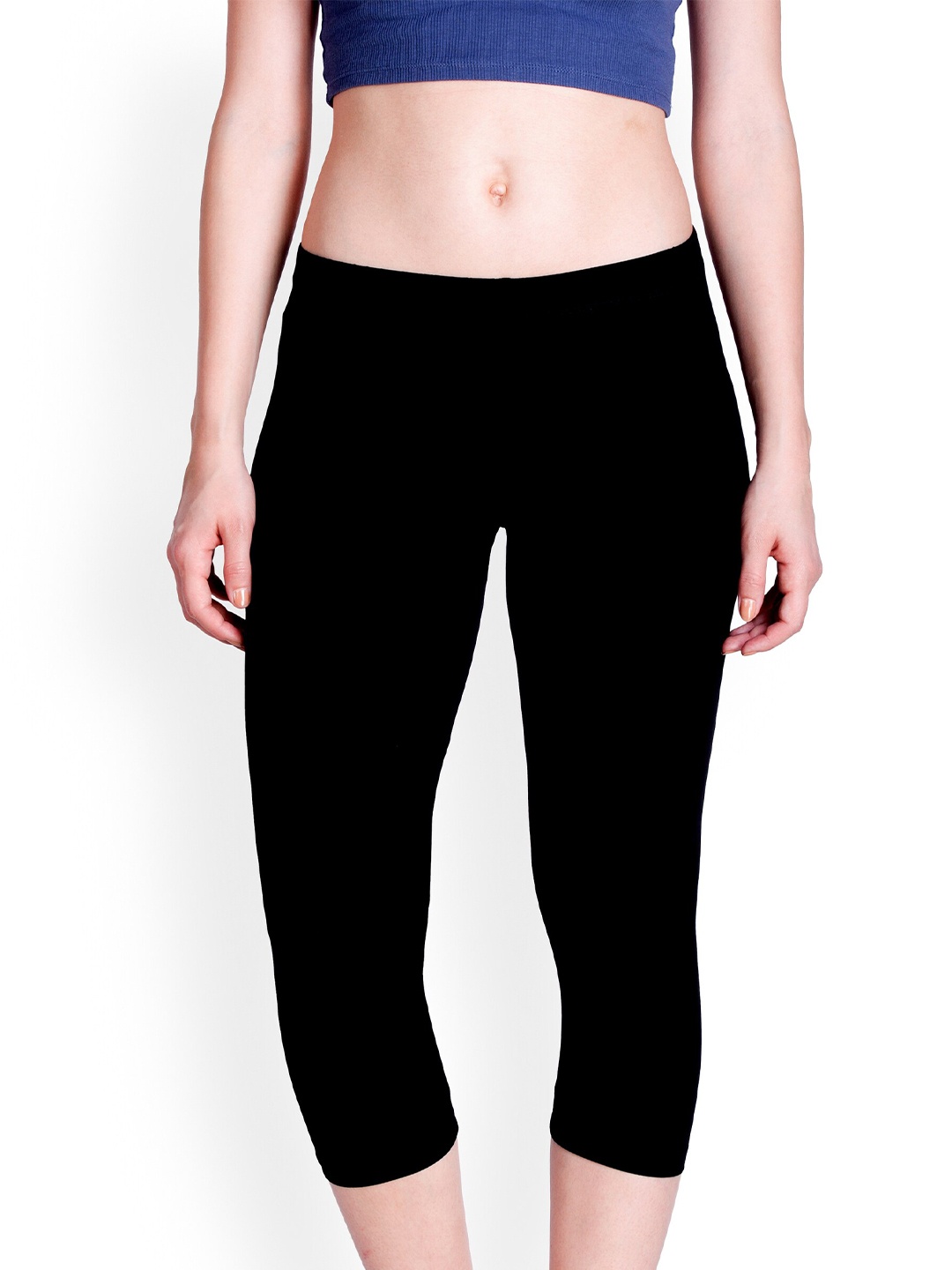 

LYRA Women Black Solid Cotton Regular Fit Capris