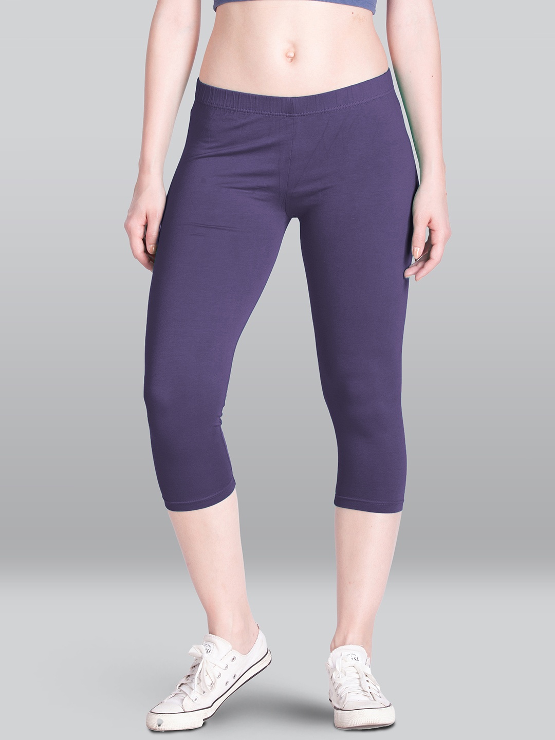 

LYRA Women Purple Solid Pure Cotton Capris