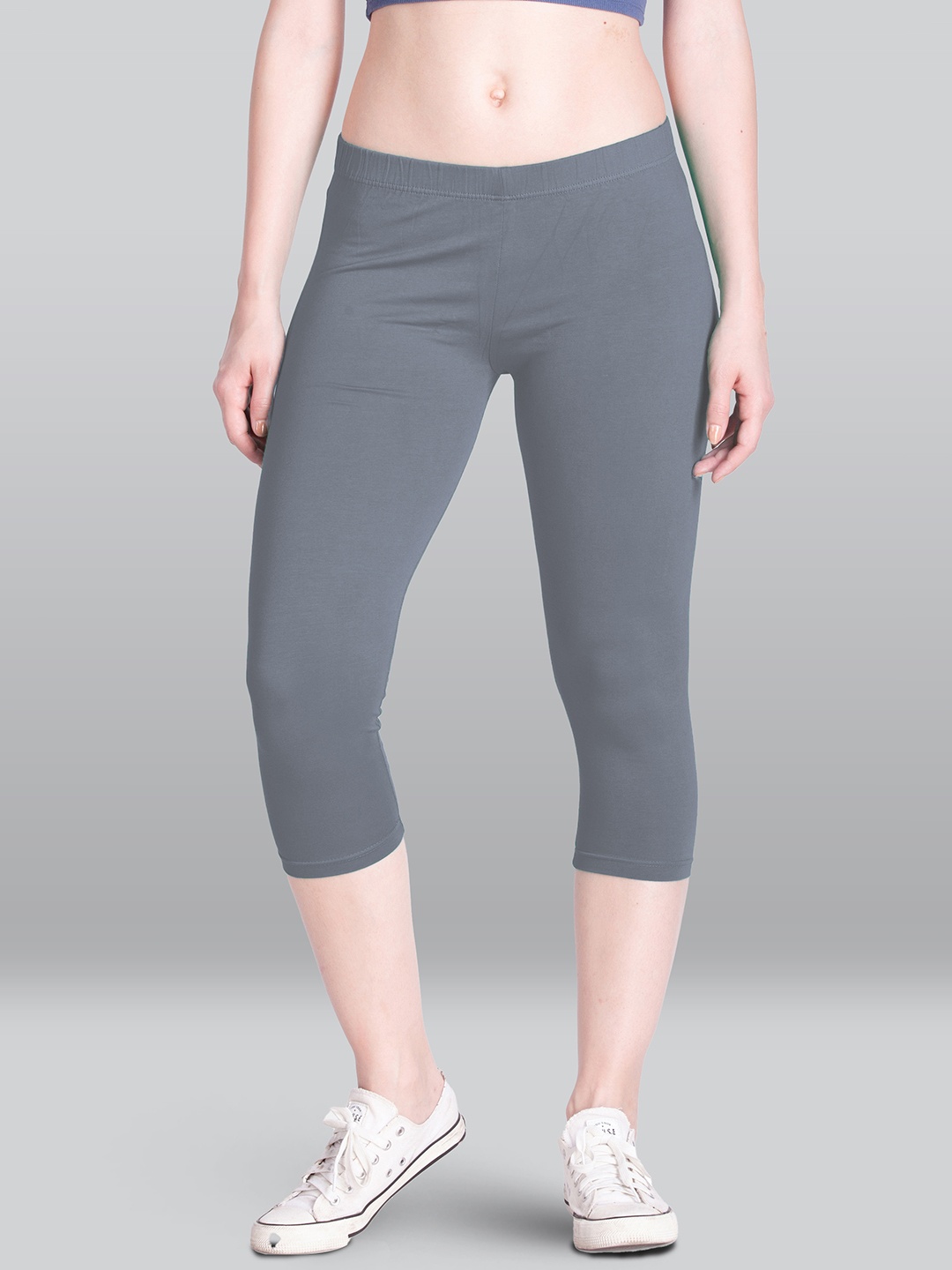 

LYRA Women Grey Solid Pure Cotton Capris