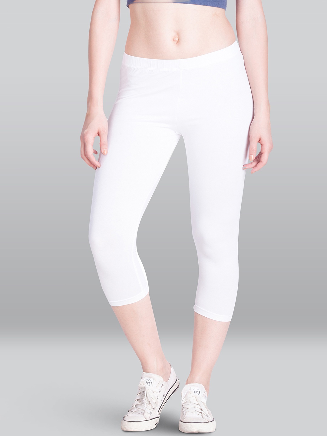 

LYRA Women White Solid Pure Cotton Capris