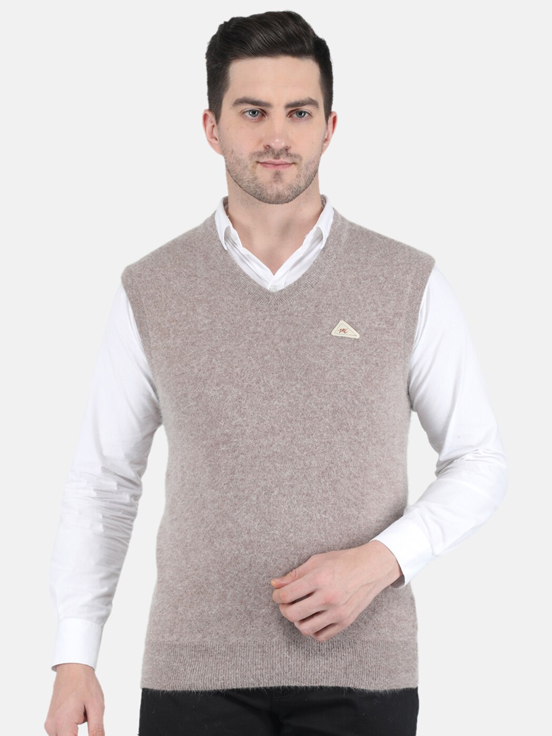 

Monte Carlo Men Beige Solid Woolen Sweater Vest