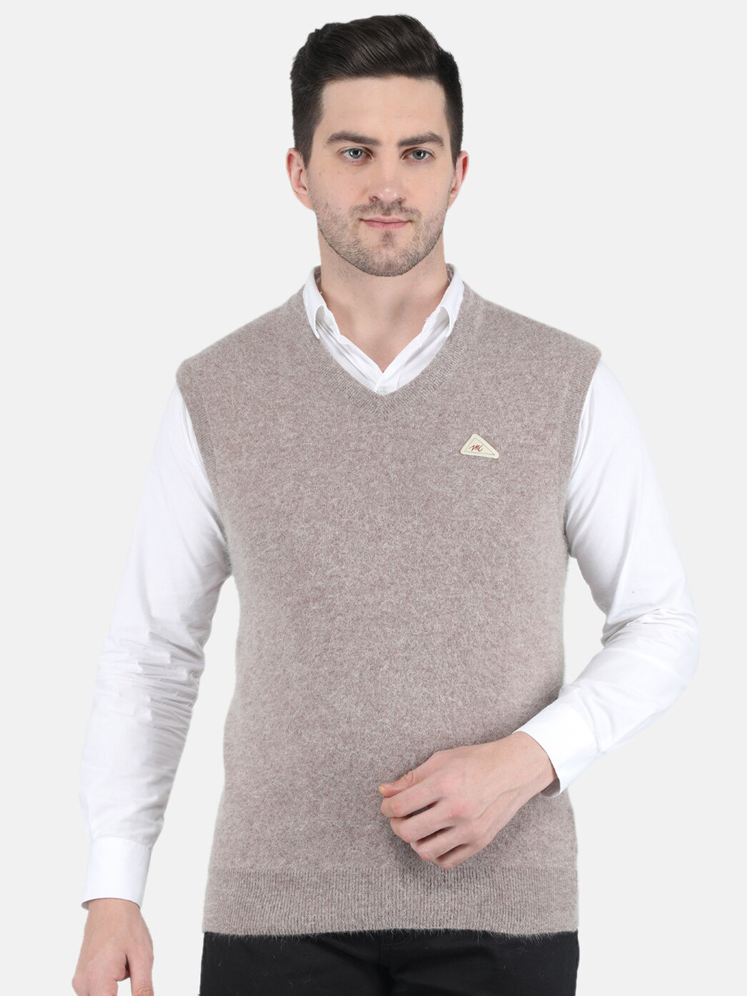 

Monte Carlo Men Beige Solid Woolen Sweater Vest