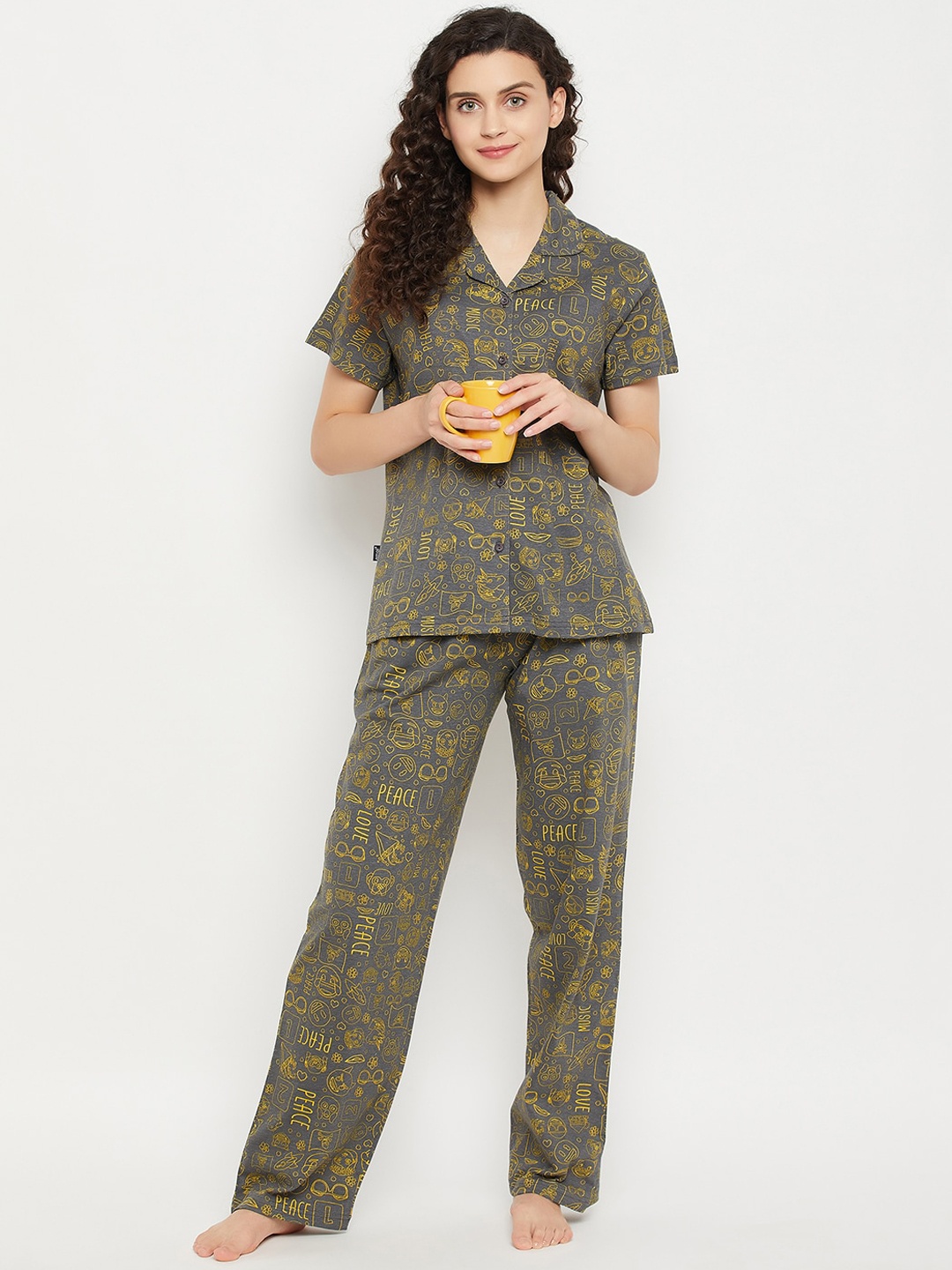 

Clovia Women Grey & Yellow Printed Night suit