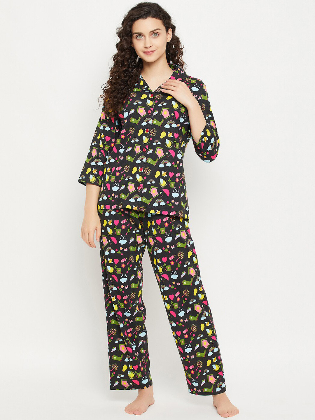 

Clovia Women Black & Green Printed Night suit