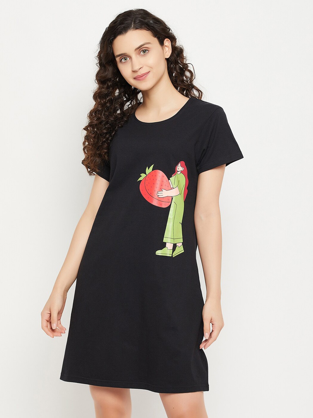 

Clovia Women Black Printed Nightdress