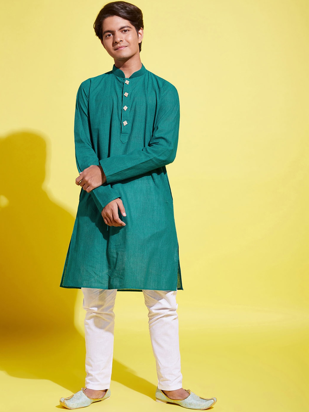 

VASTRAMAY Boys Green Striped Pure Cotton Kurta with Trouser