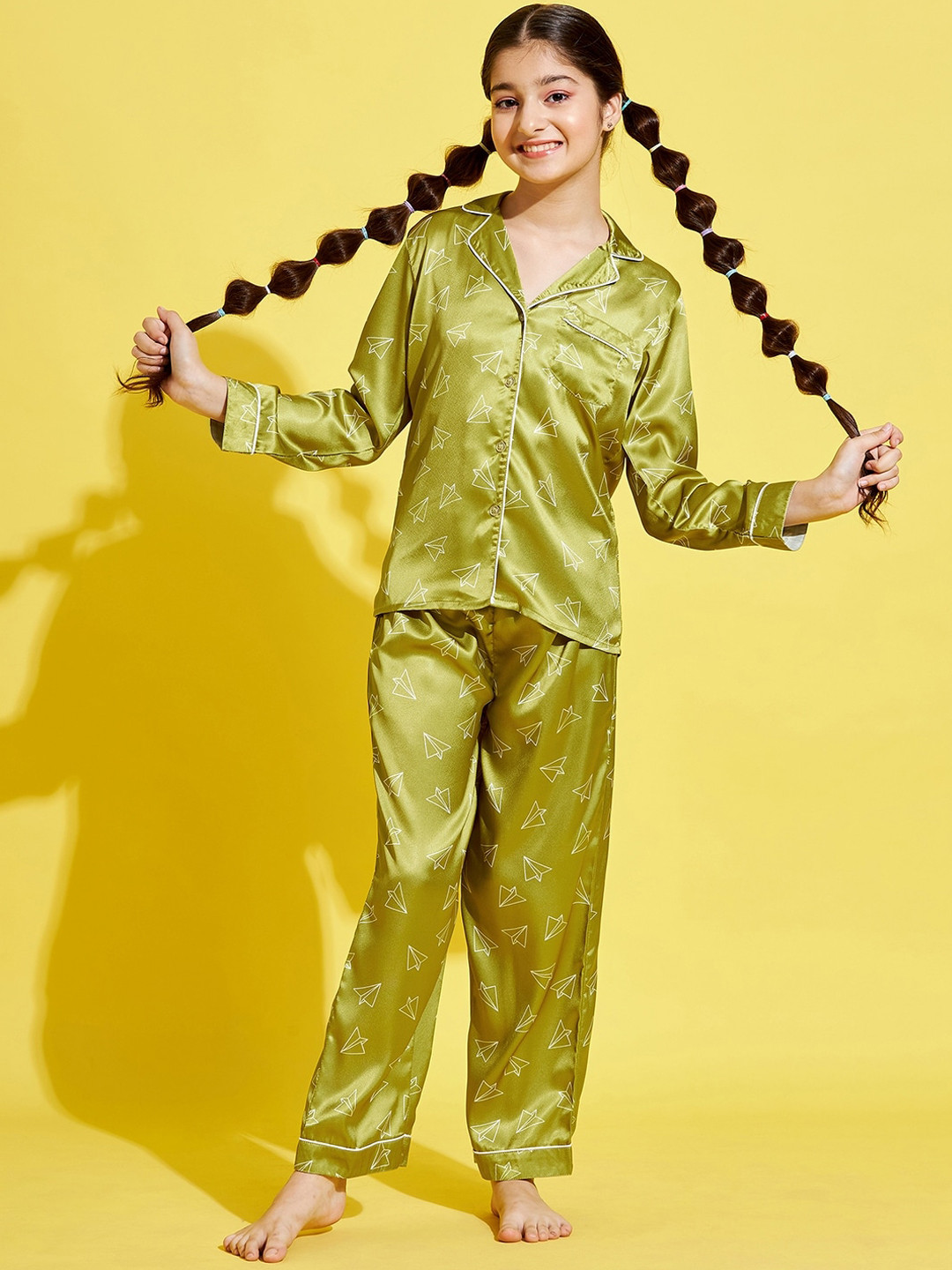 

Cherry & Jerry Girls Green & White Printed Night suit