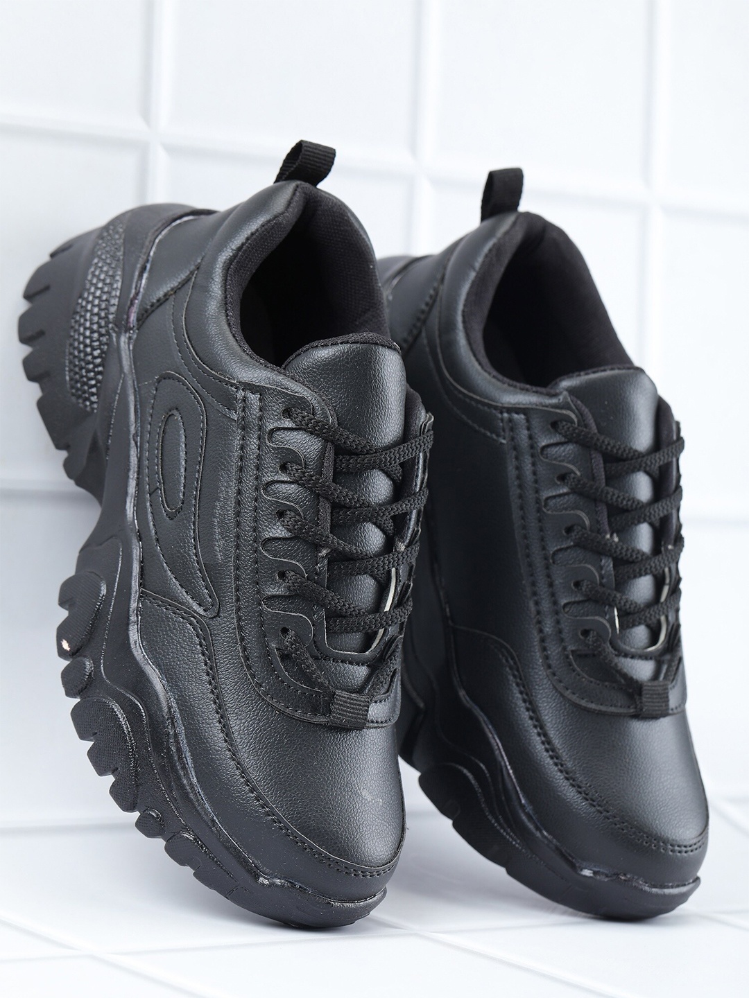 

FABBMATE Women Black Walking Non-Marking Shoes