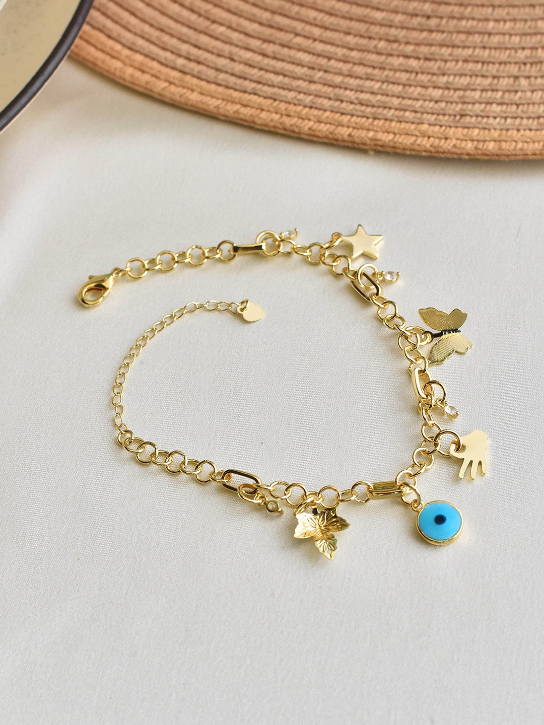 

Klissaa Women Blue Brass Gold-Plated Charm Bracelet