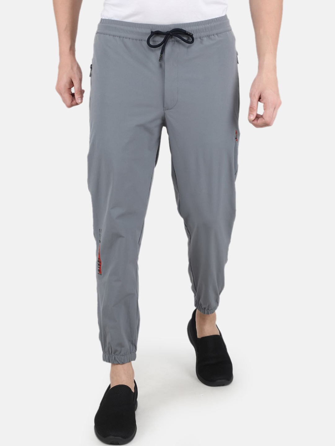 

Monte Carlo Men Plus Size Silver Solid Joggers