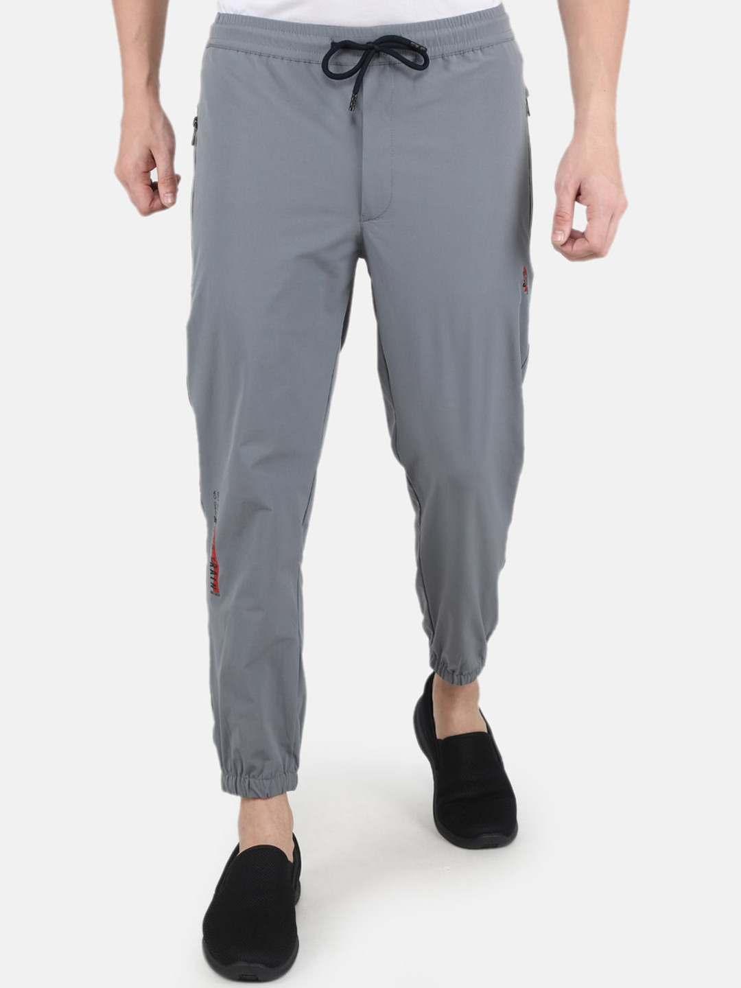 

Monte Carlo Men Grey Solid Joggers
