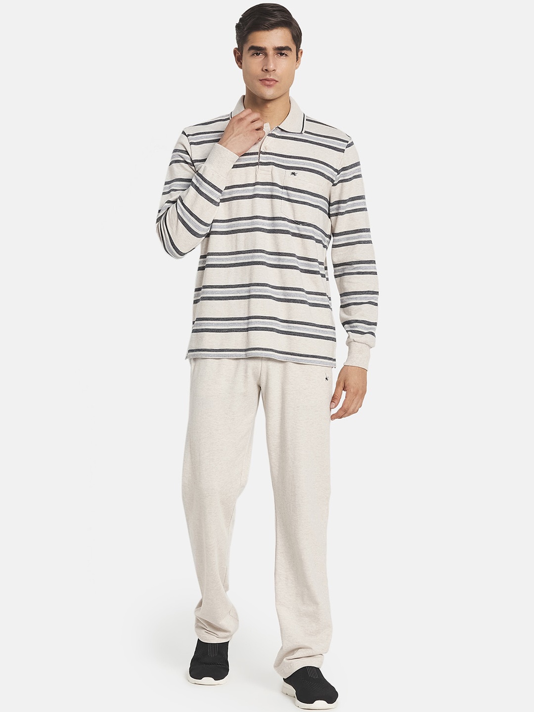 

Monte Carlo Men Plus Size Off White Striped Tracksuit