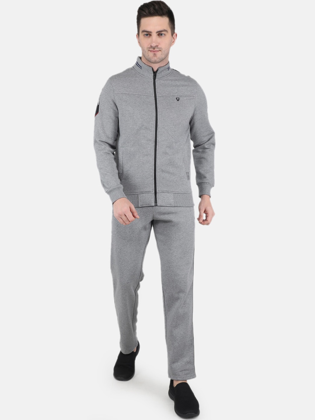 

Monte Carlo Men Grey Solid Tracksuits