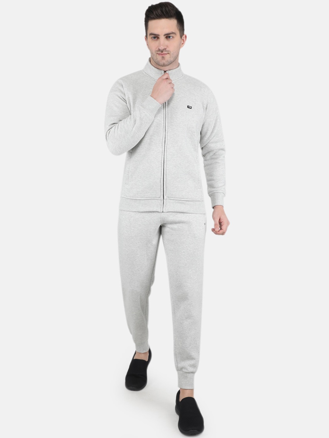 

Monte Carlo Men Grey Solid Tracksuits