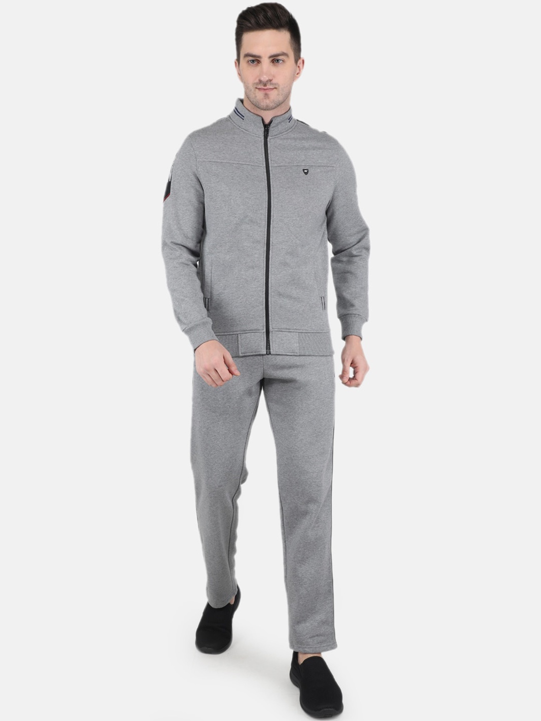 

Monte Carlo Men Grey Solid Tracksuits