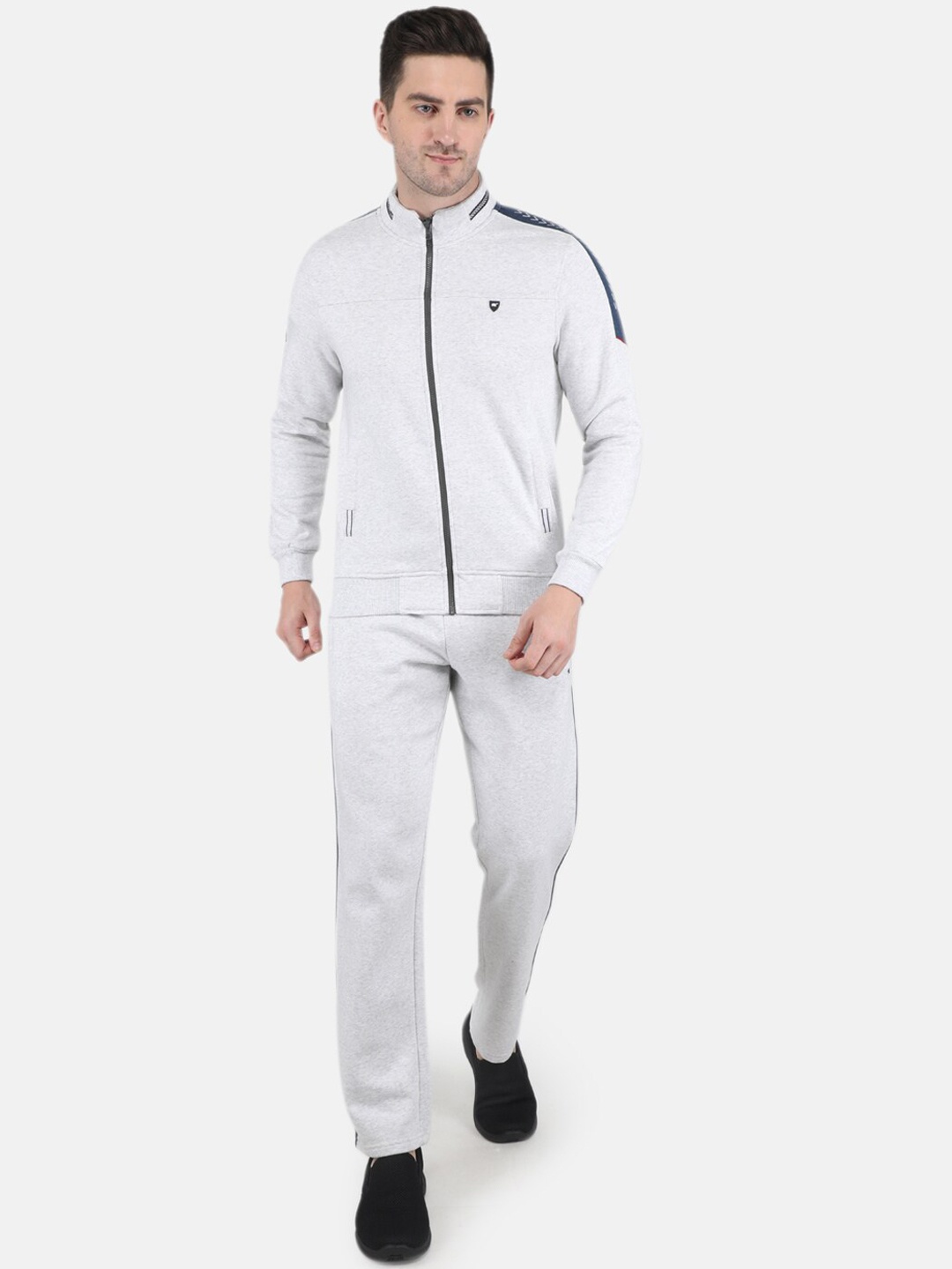 

Monte Carlo Men Grey Solid Tracksuits