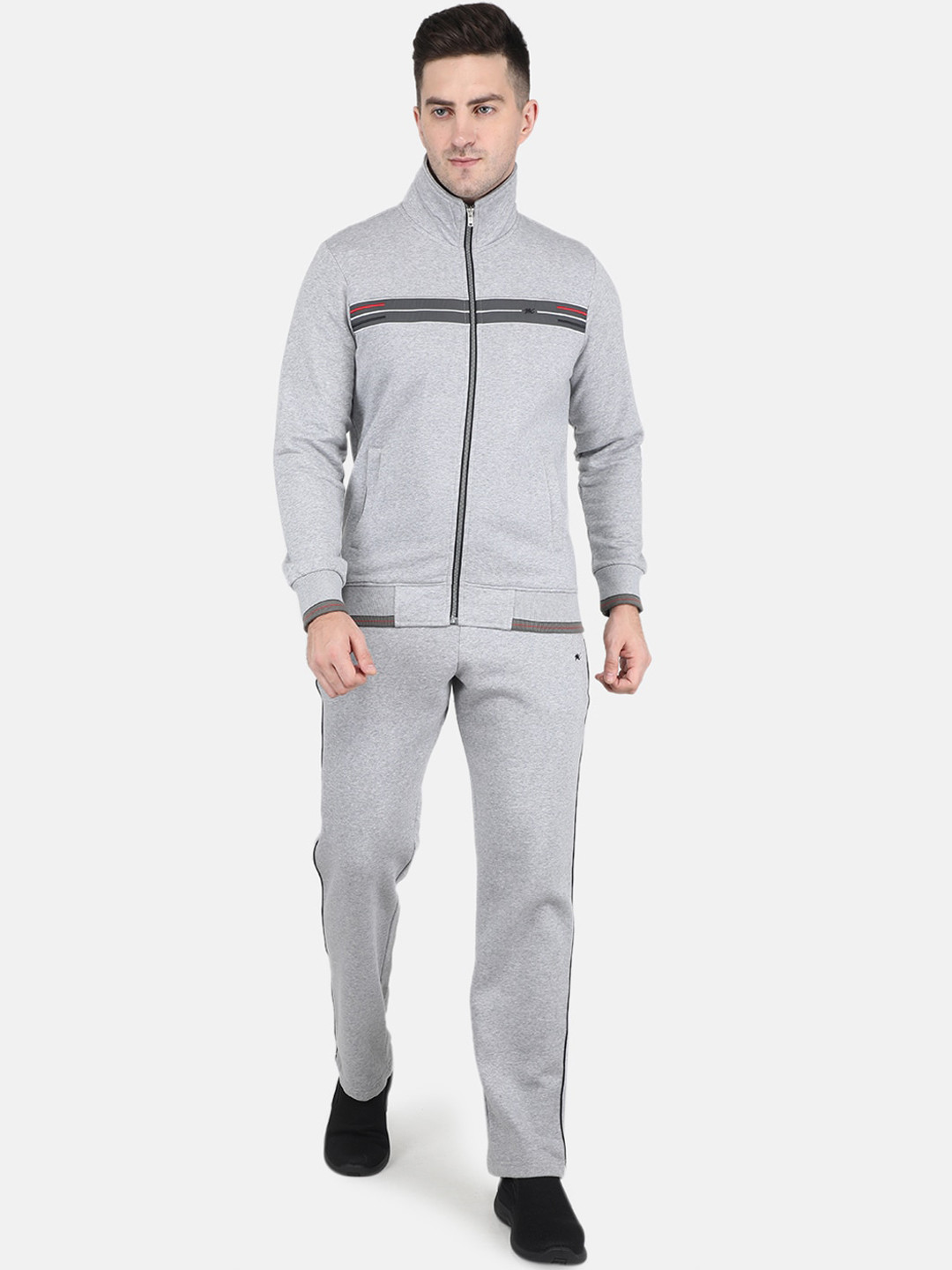 

Monte Carlo Men Grey Solid Tracksuits
