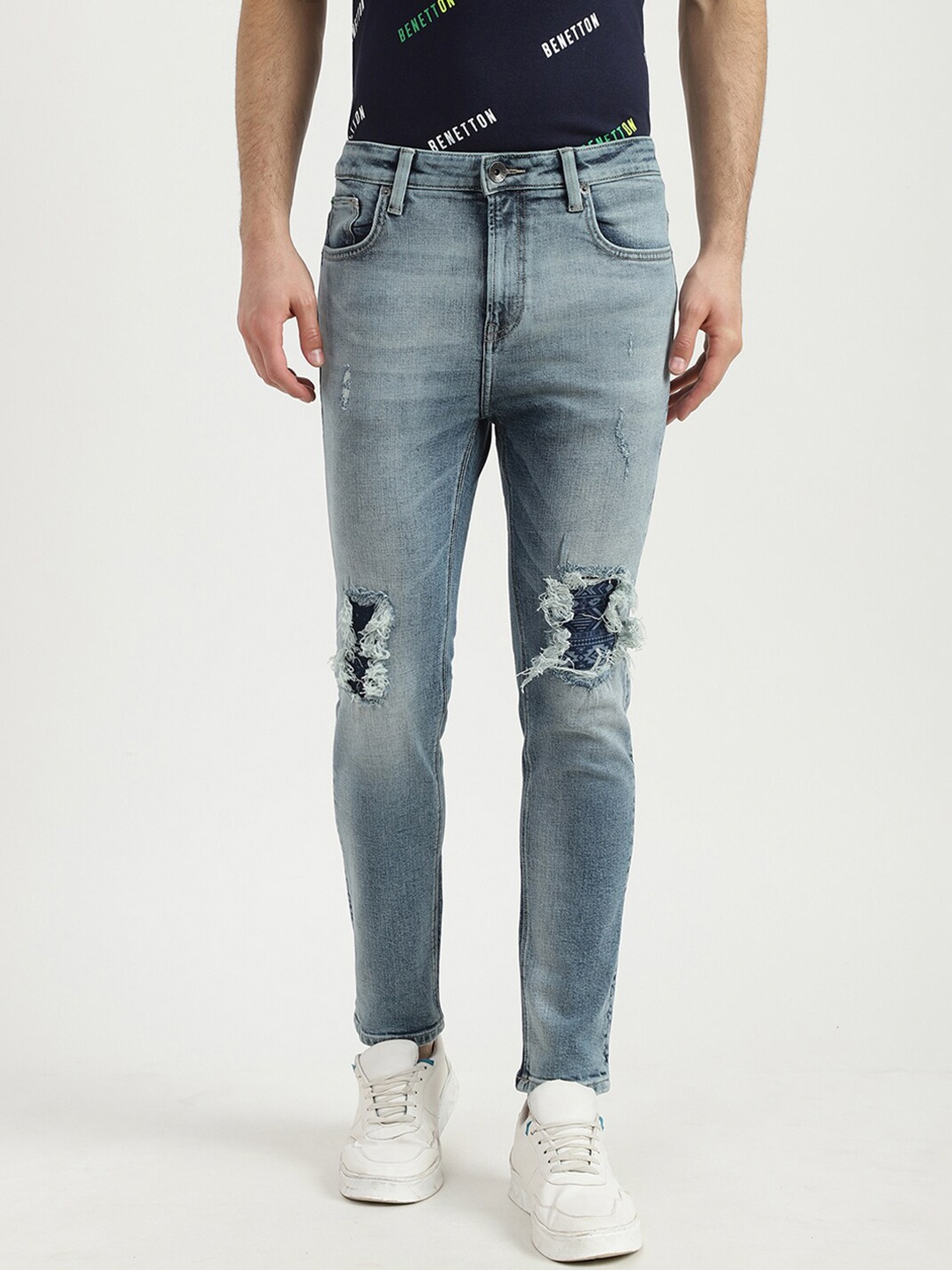 

United Colors of Benetton Men Blue Skinny Fit Mildly Distressed Heavy Fade Jeans