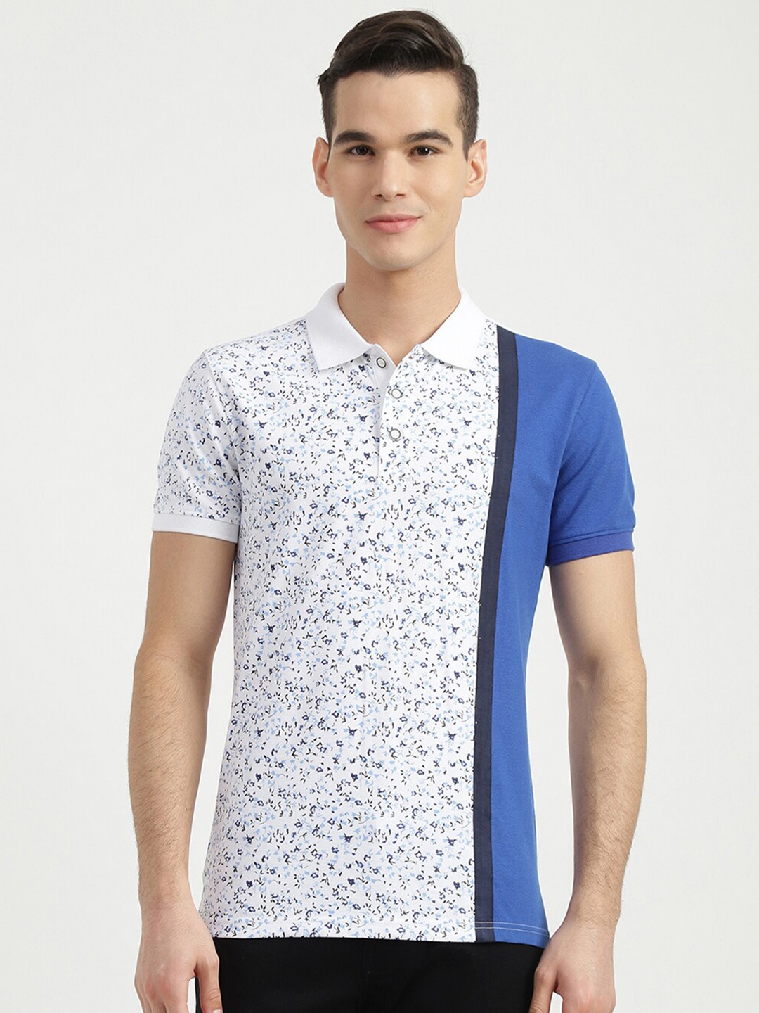 

United Colors of Benetton Men White & Blue Printed Polo Collar Cotton T-shirt