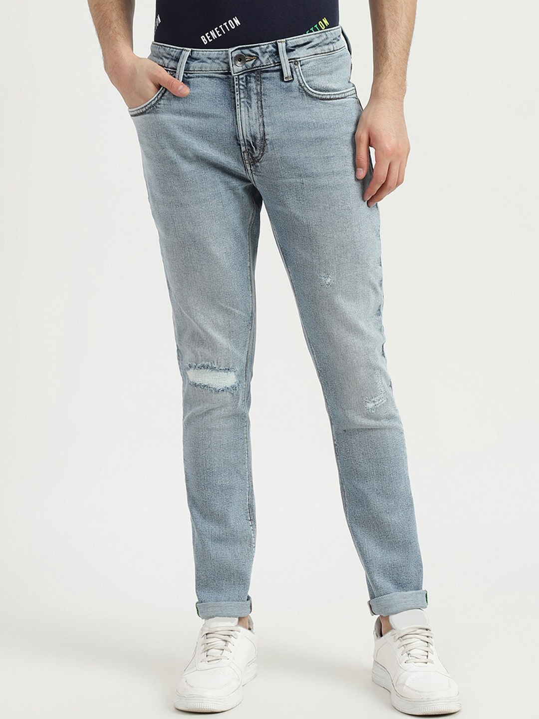 

United Colors of Benetton Men Blue Slim Fit Low Distress Light Fade Jeans