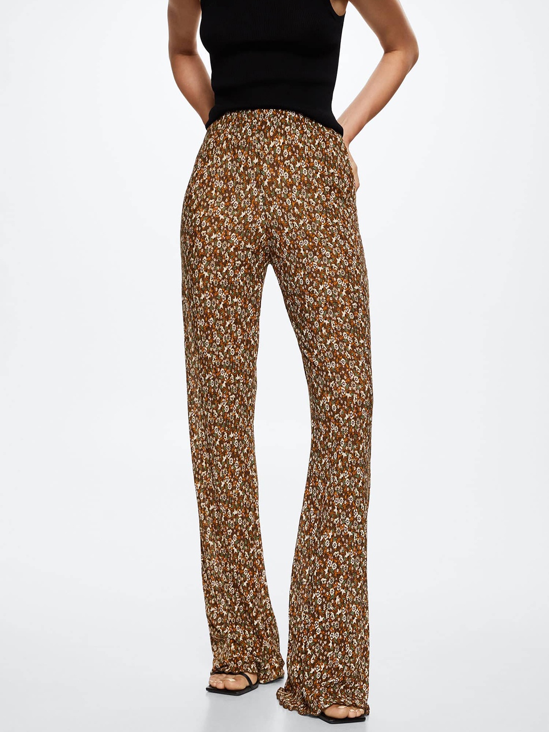 

MANGO Women Brown Floral Printed Sustainable Trousers