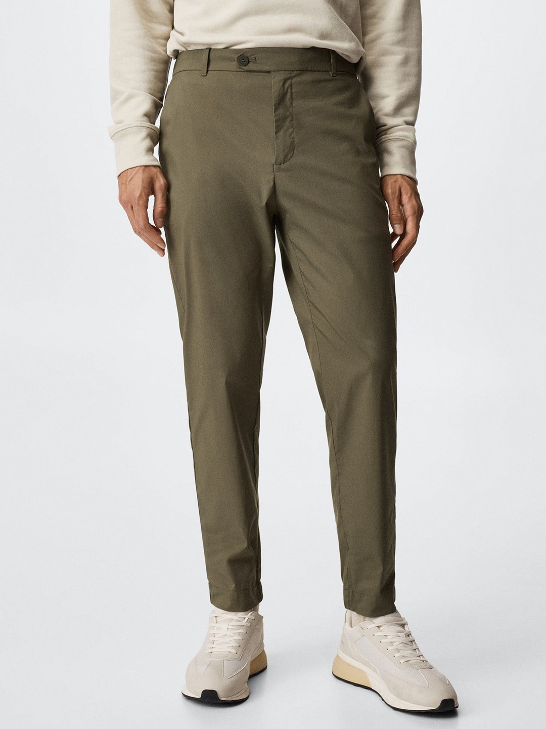 

MANGO MAN Olive Green Solid Slim Fit Sustainable Trousers