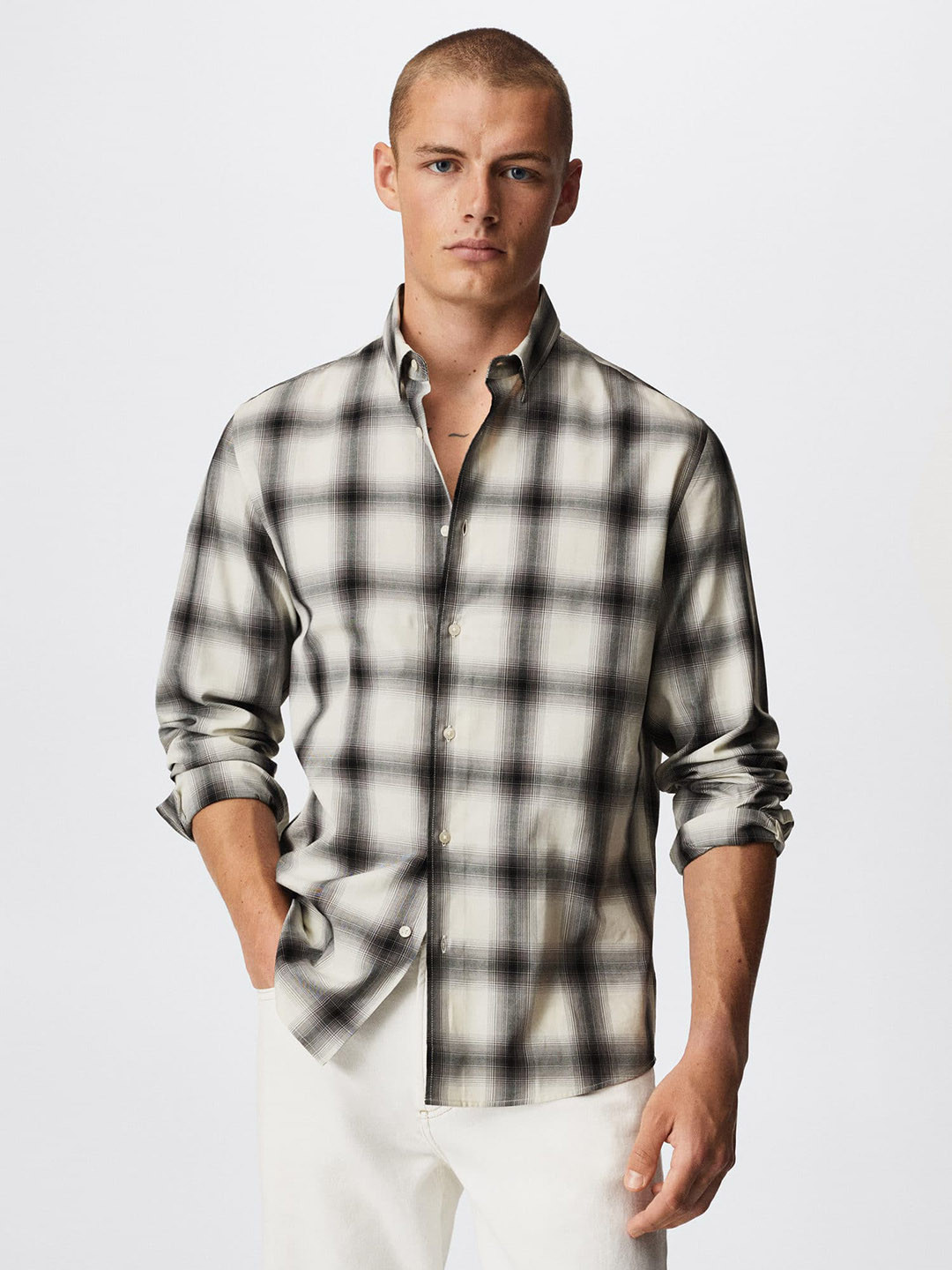 

MANGO MAN Off White & Black Pure Cotton Slim Fit Tartan Checked Sustainable Casual Shirt