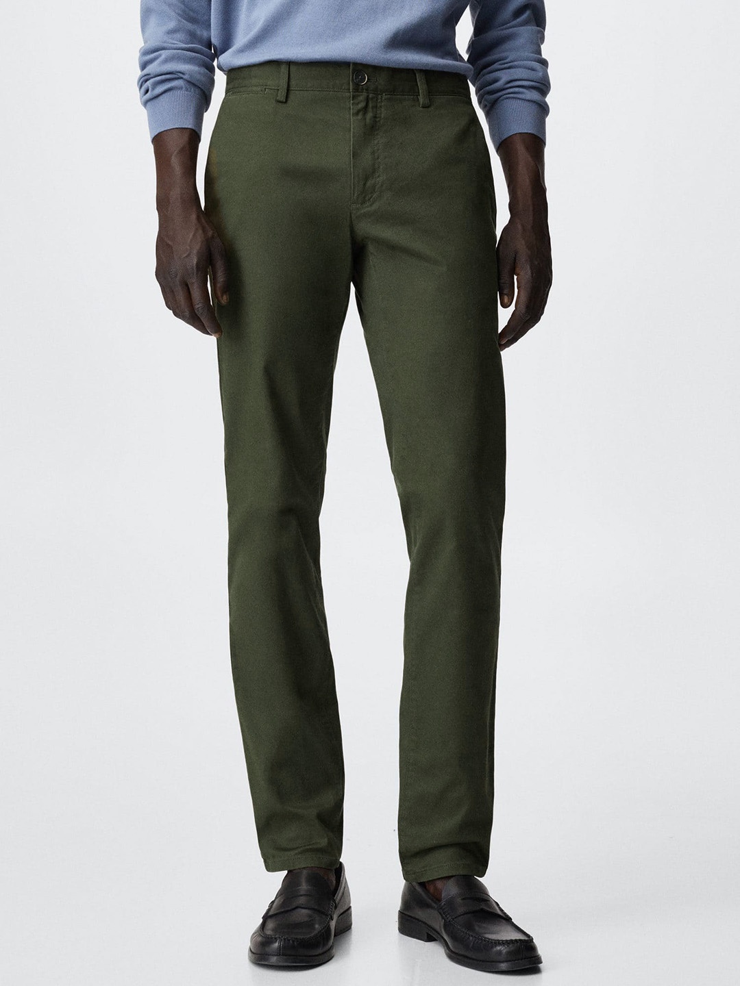 

MANGO MAN Olive Green Solid Barna Slim Fit RegularTrousers