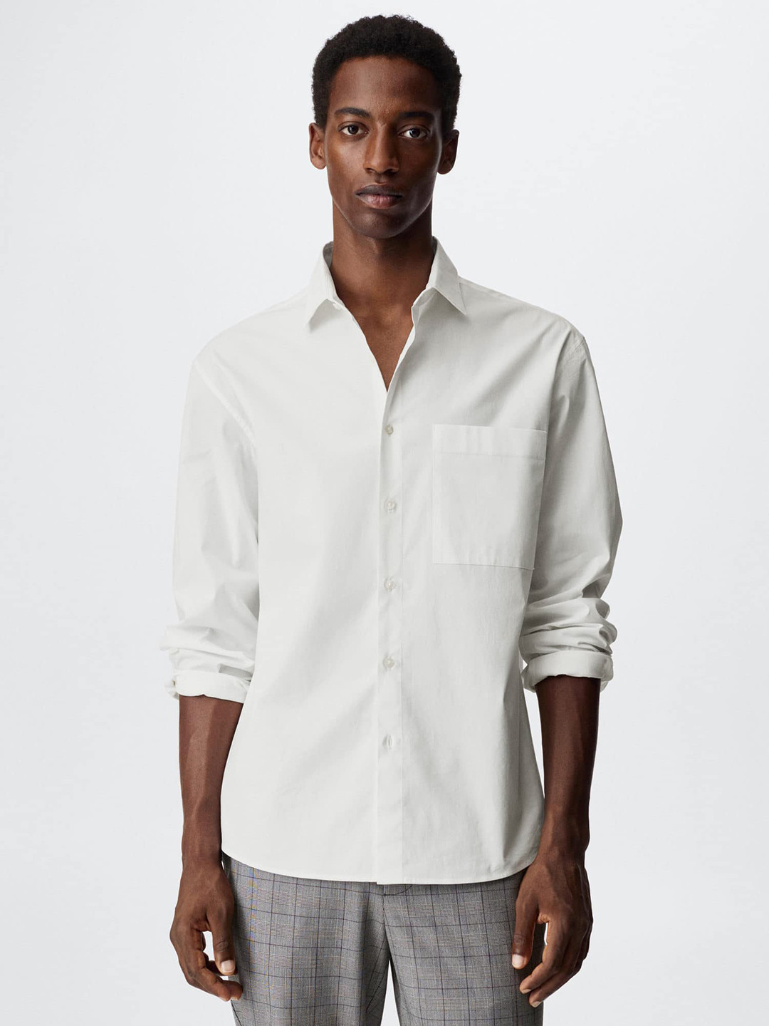 

MANGO MAN White Solid Relaxed Fit Casual Shirt