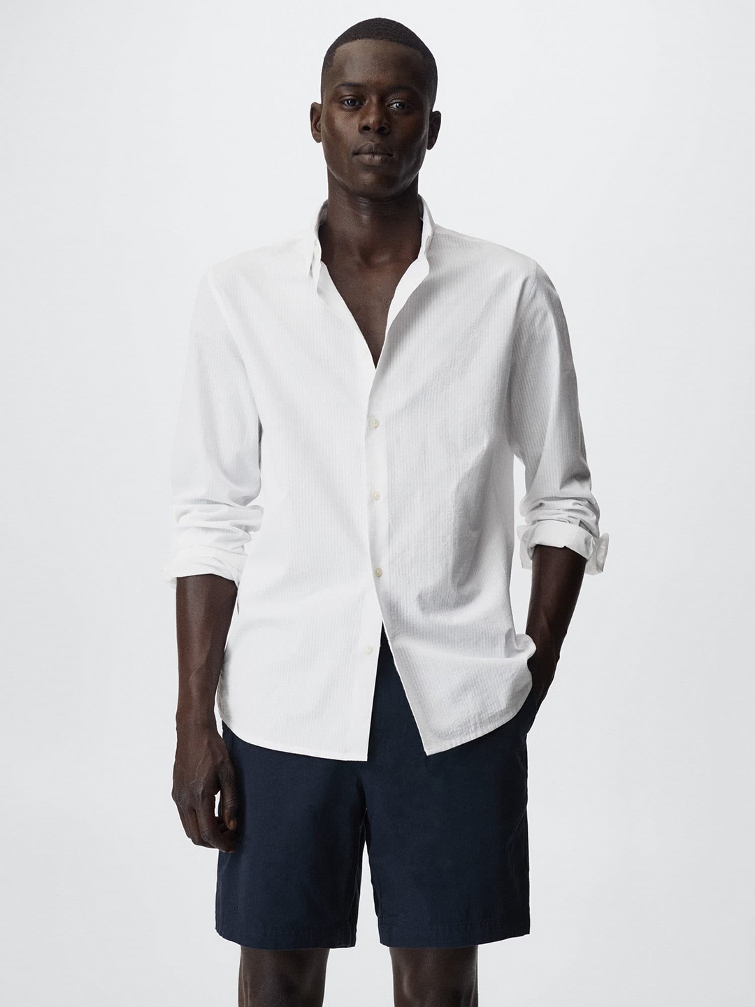 

MANGO MAN White Solid Slim Fit Pure Cotton Seersucker Sustainable Casual Shirt