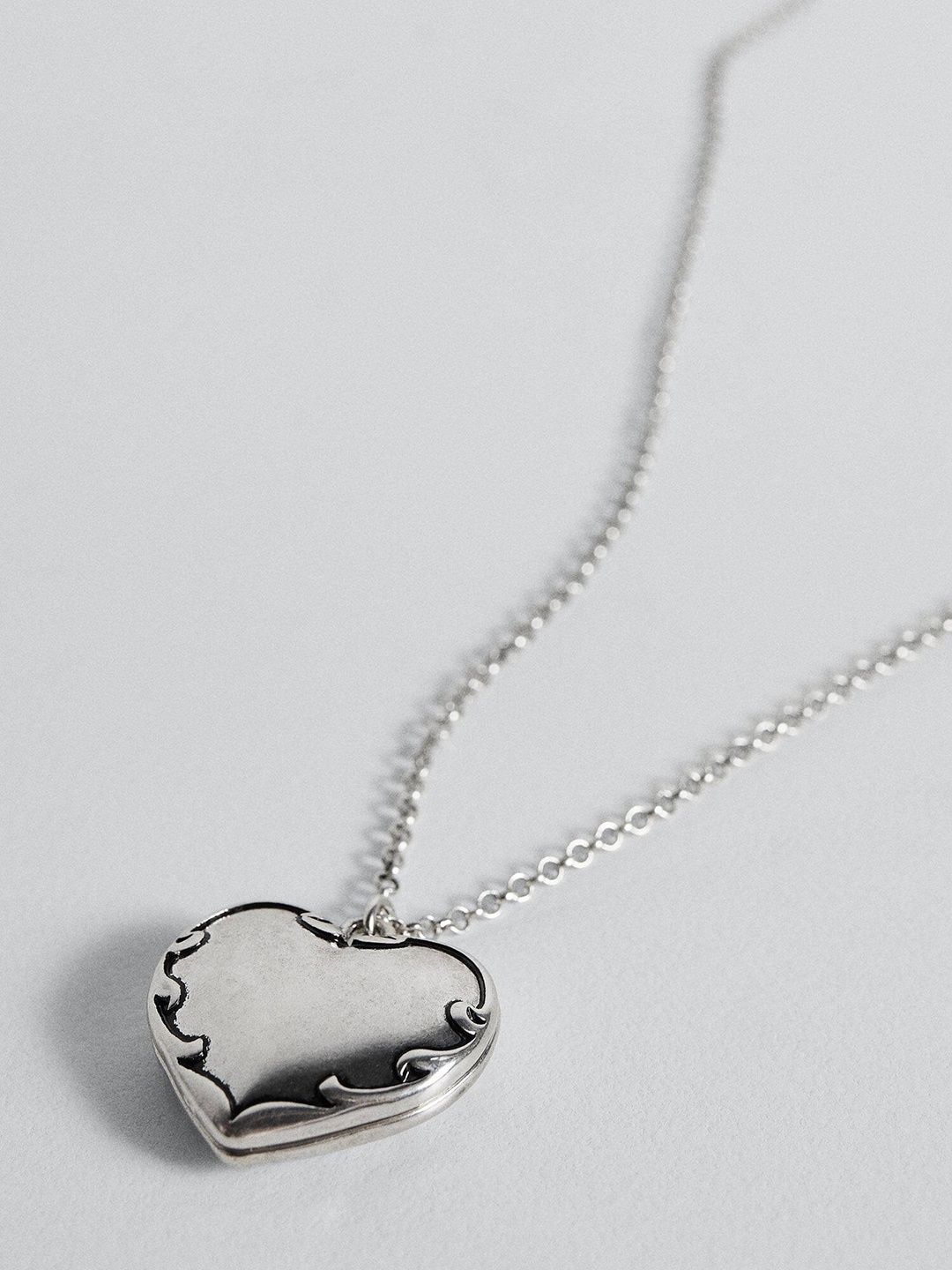 

MANGO Women Silver-Toned Solid Heart-Shaped Necklace