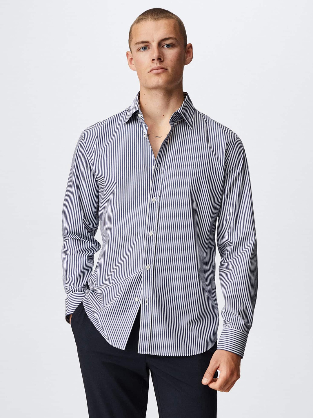 

MANGO MAN Blue & White Pure Cotton Slim Fit Striped Sustainable Formal Shirt