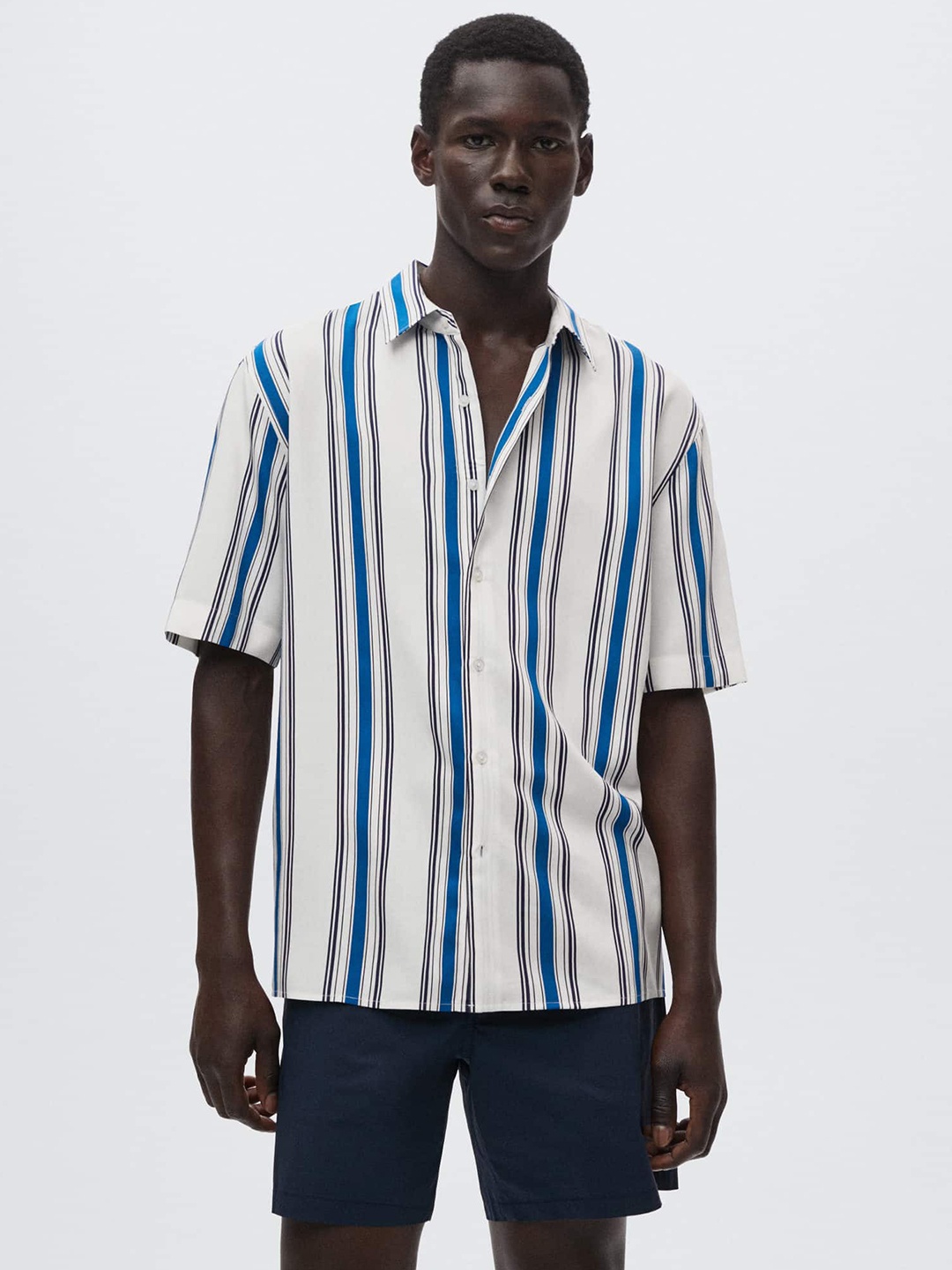 

MANGO MAN White & Blue Relaxed Fit Striped Sustainable Casual Shirt