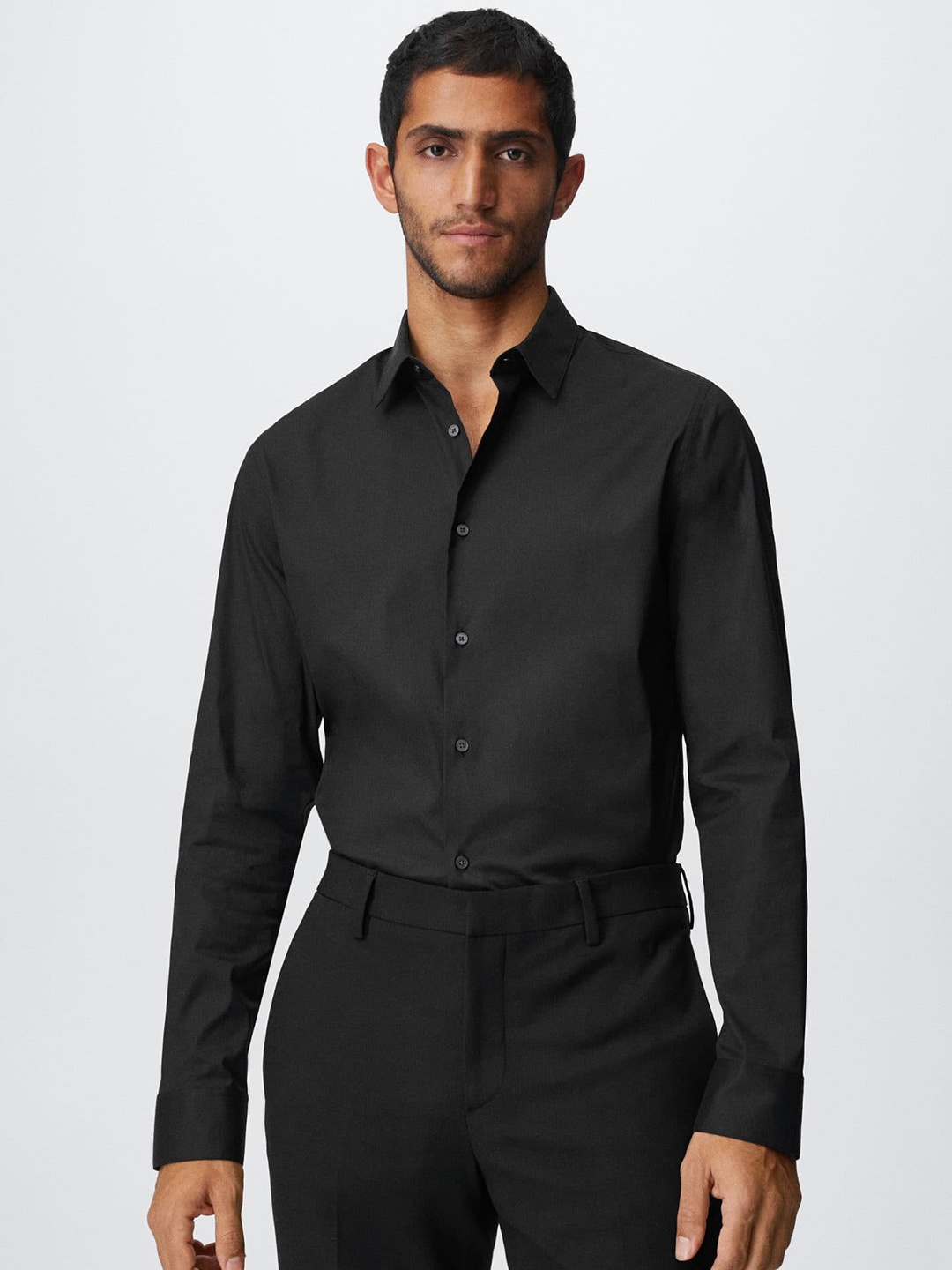 

MANGO MAN Black Solid Easy-Iron Super Slim Fit Sustainable Formal Shirt