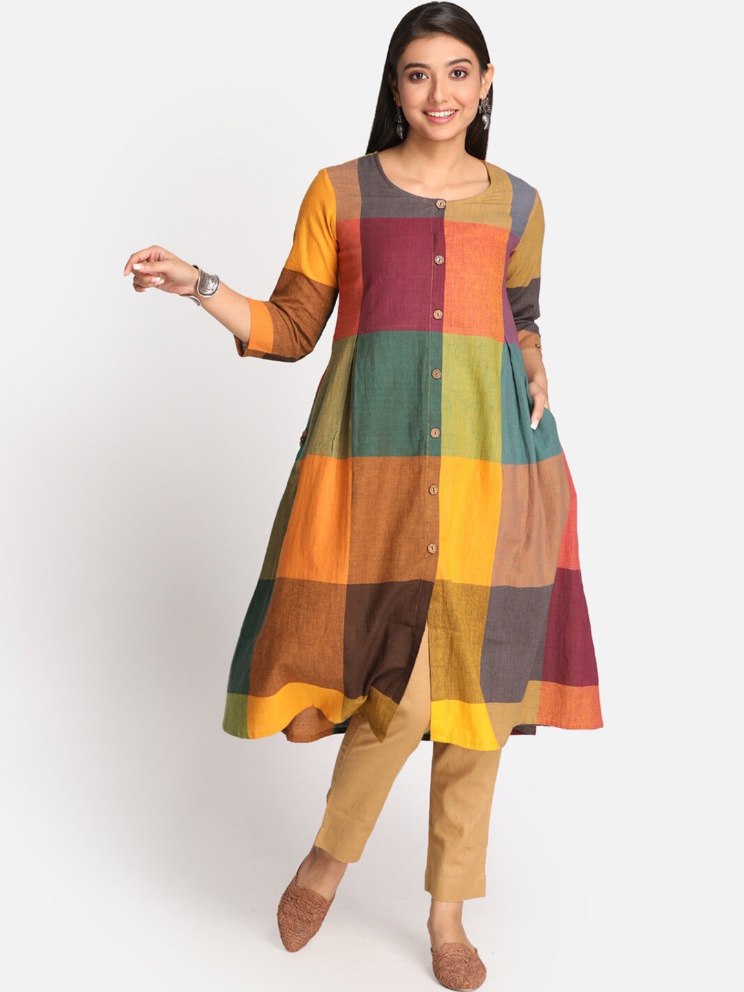 

Earthwear Women Mustard Yellow & Maroon Colourblocked Handloom Kurta