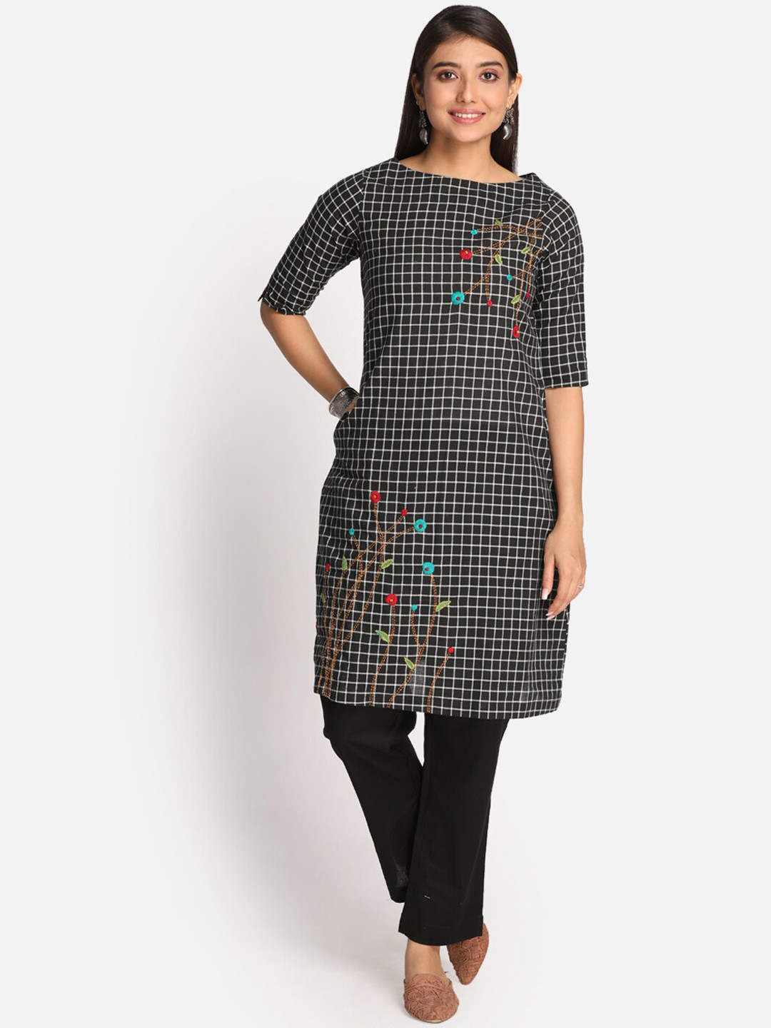 

Earthwear Women Black Checked Kurta