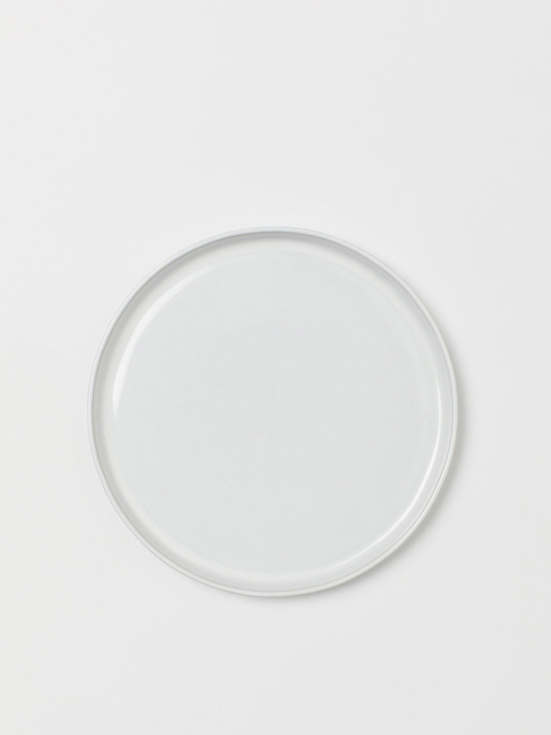 

H&M White Dinnerware Stoneware Plate