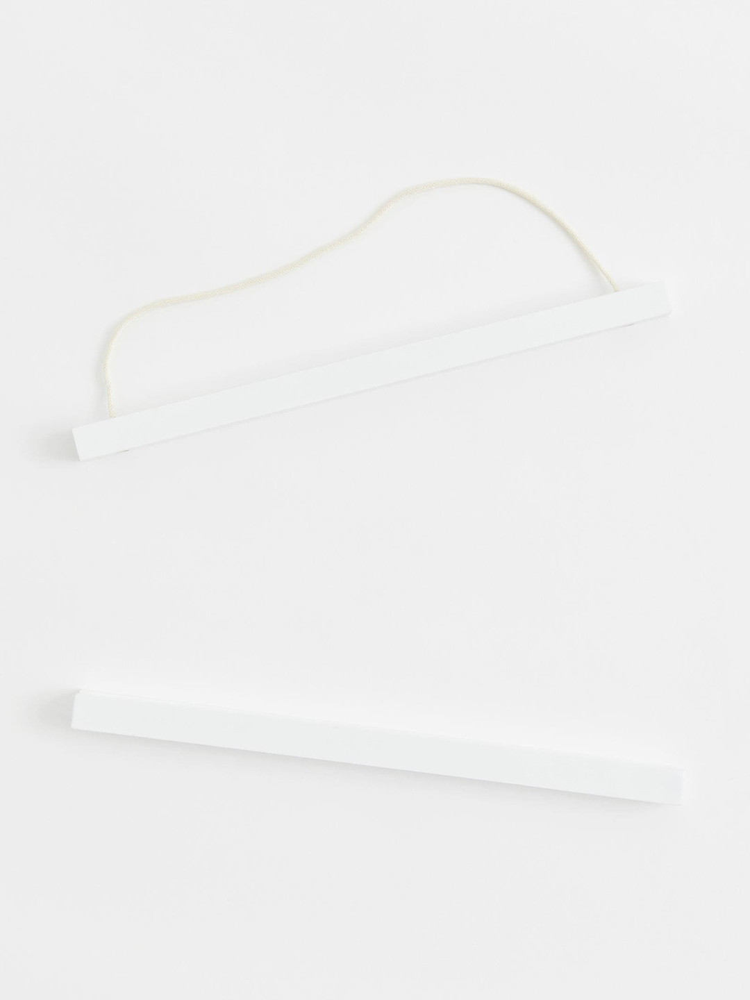 

H&M White Small Wooden Frame Mount