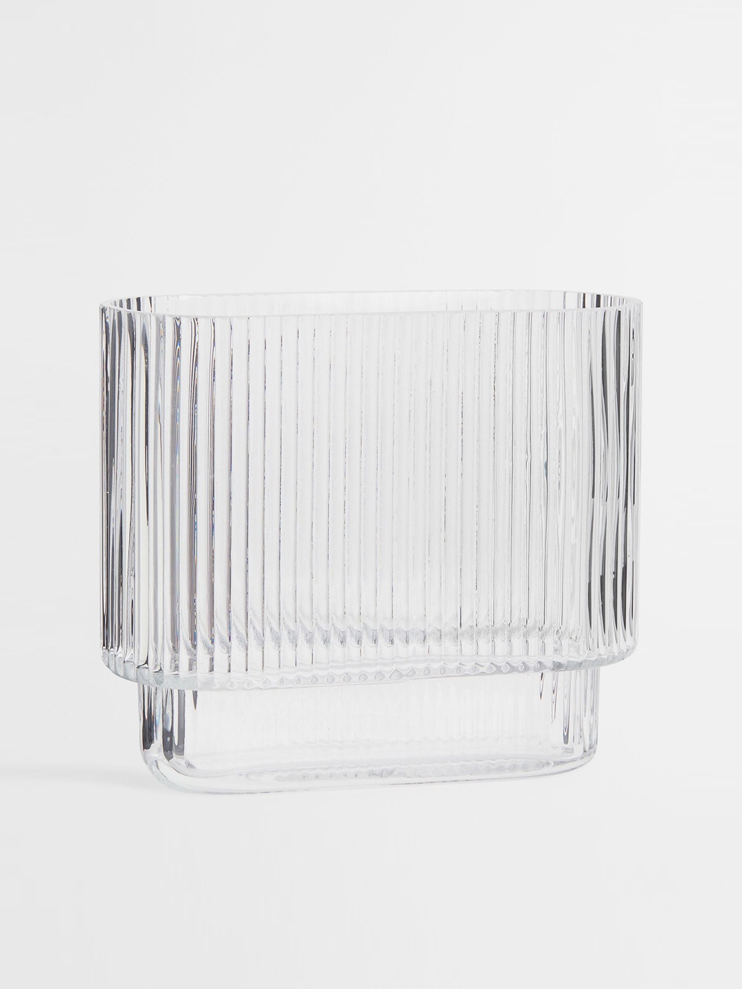 

H&M Transparent Oval Glass Vase