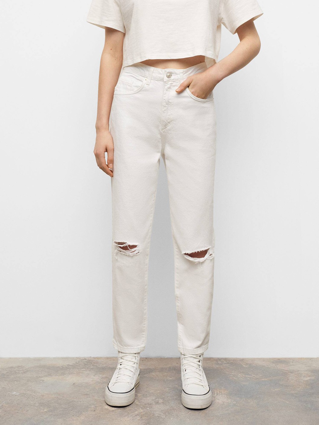 

Mango Kids Girls White Solid Low Distress Pure Cotton Sustainable Stretchable Jeans