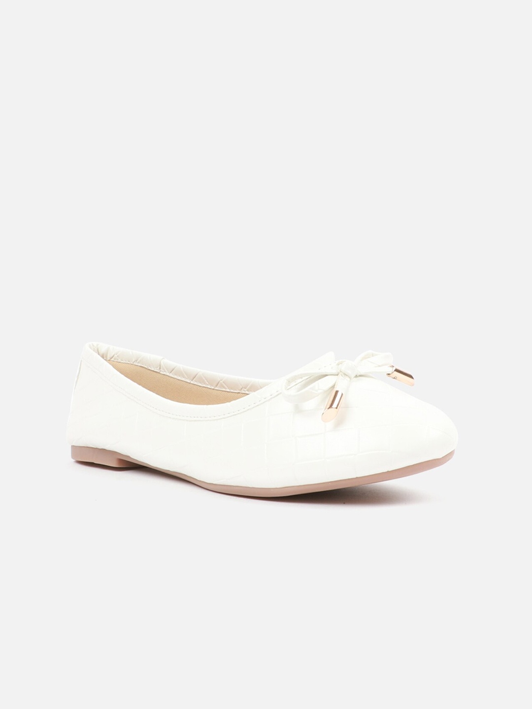 

Carlton London Women White Textured Synthetic Ballerinas Flats with Bows