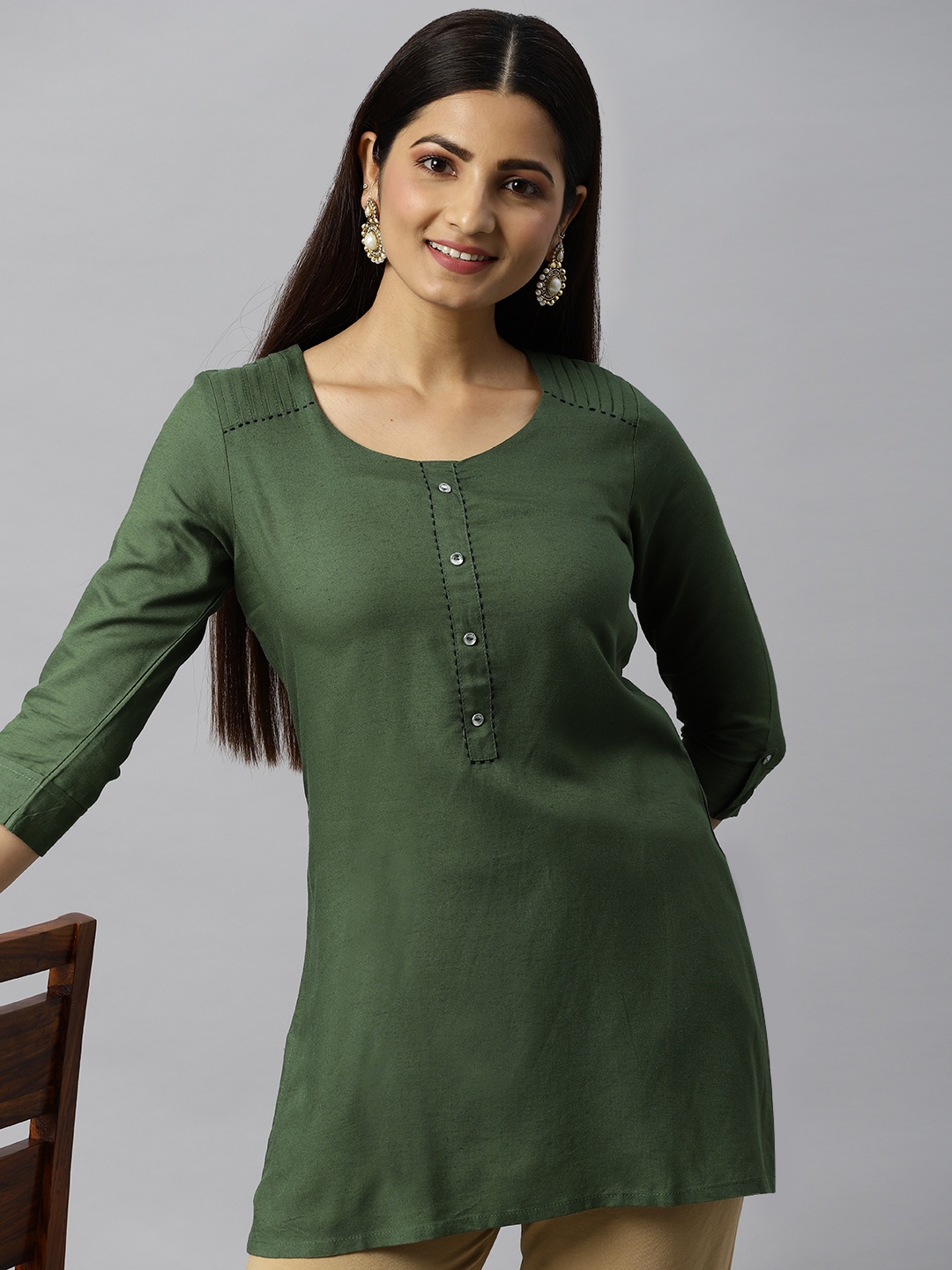 

ETIQUETTE Olive Green Solid Kurti